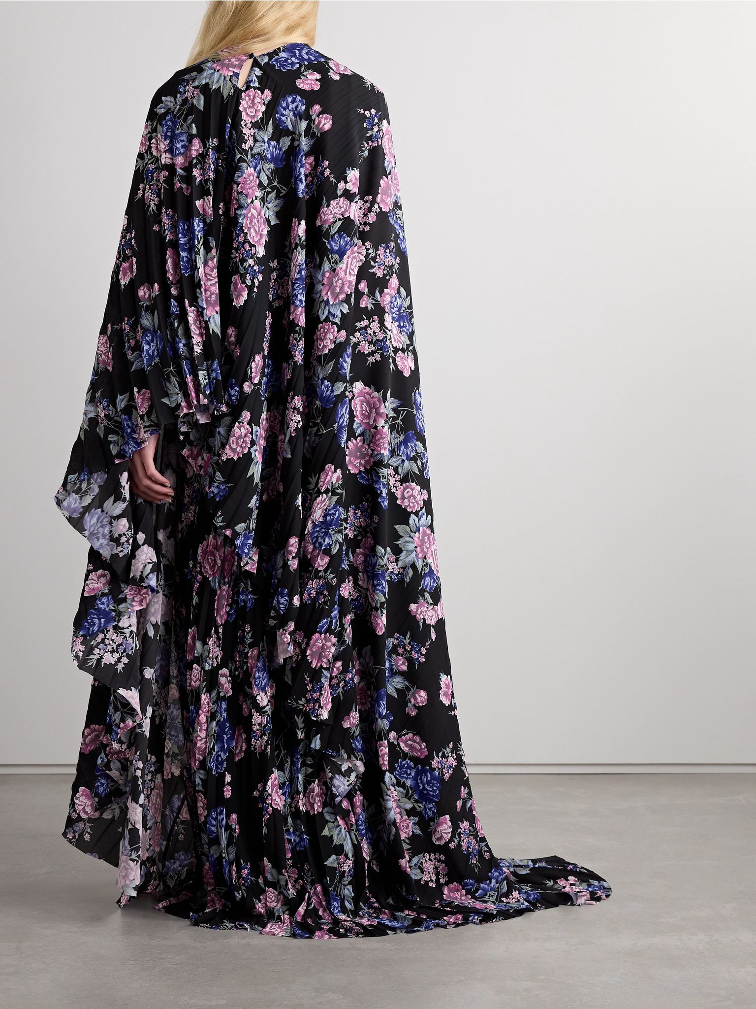 Cape-effect floral-print plissé-crepe gown Black - 3