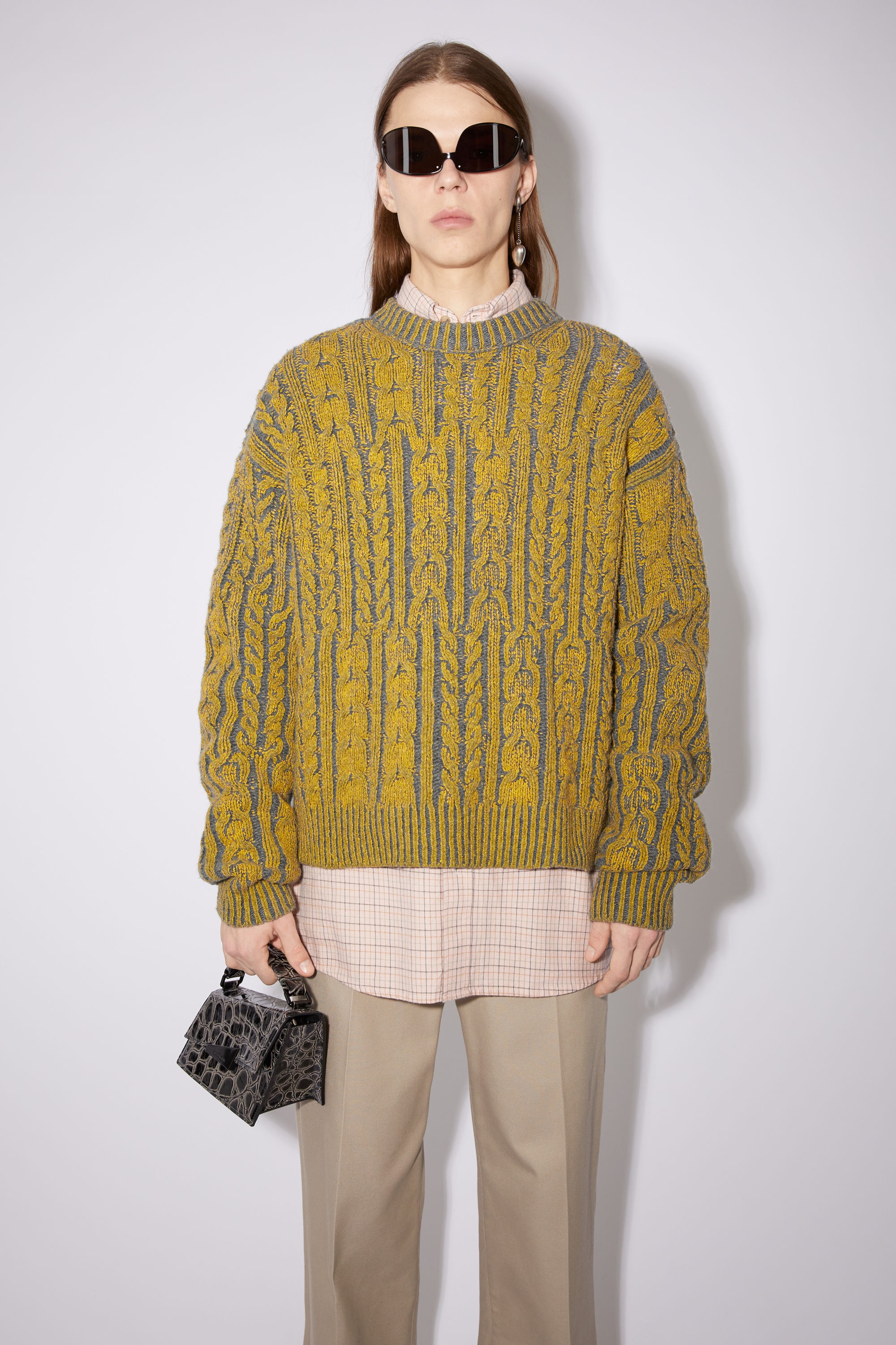 Crew neck wool-blend jumper - Oil yellow - 2