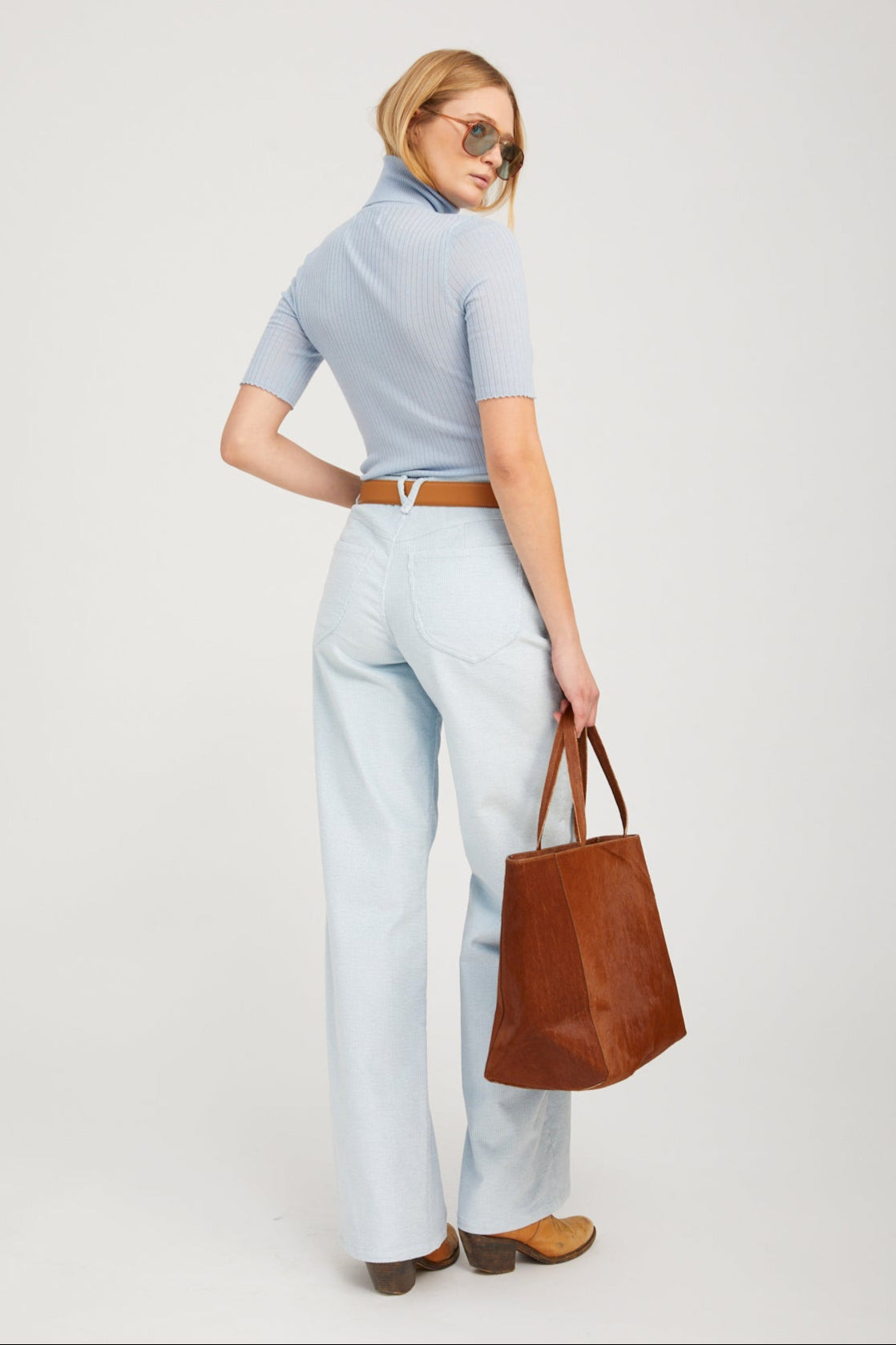BABY BLUE CASHMERE TURTLENECK - 4