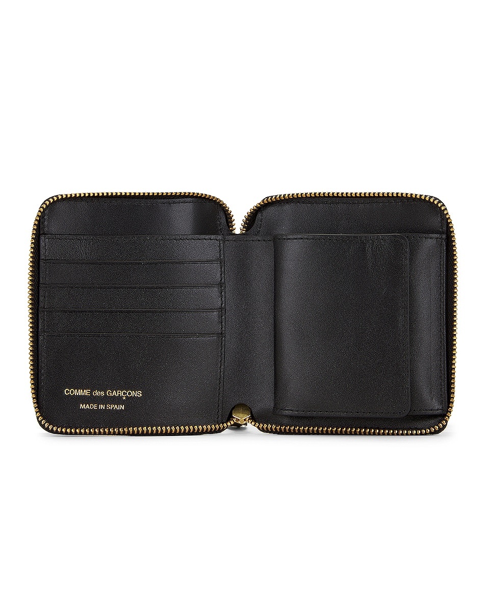 Star Embossed Classic Wallet - 4