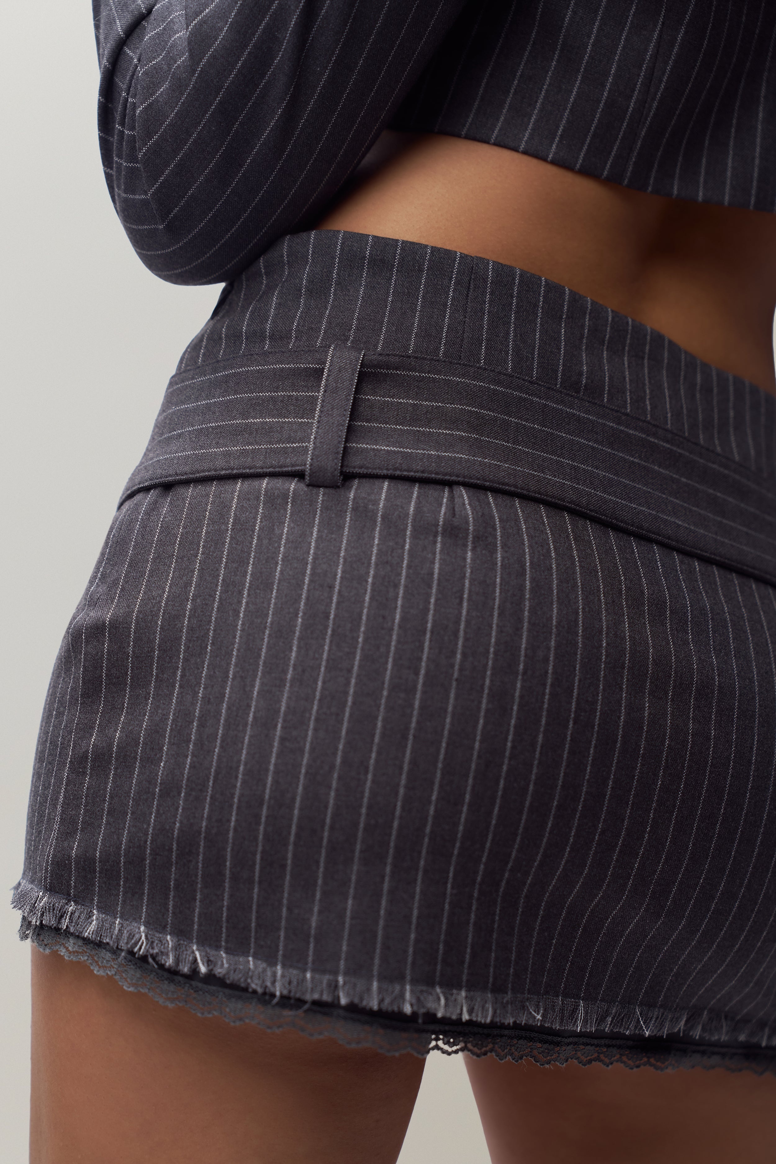 ANDRA PINSTRIPE MINI SKIRT - 3