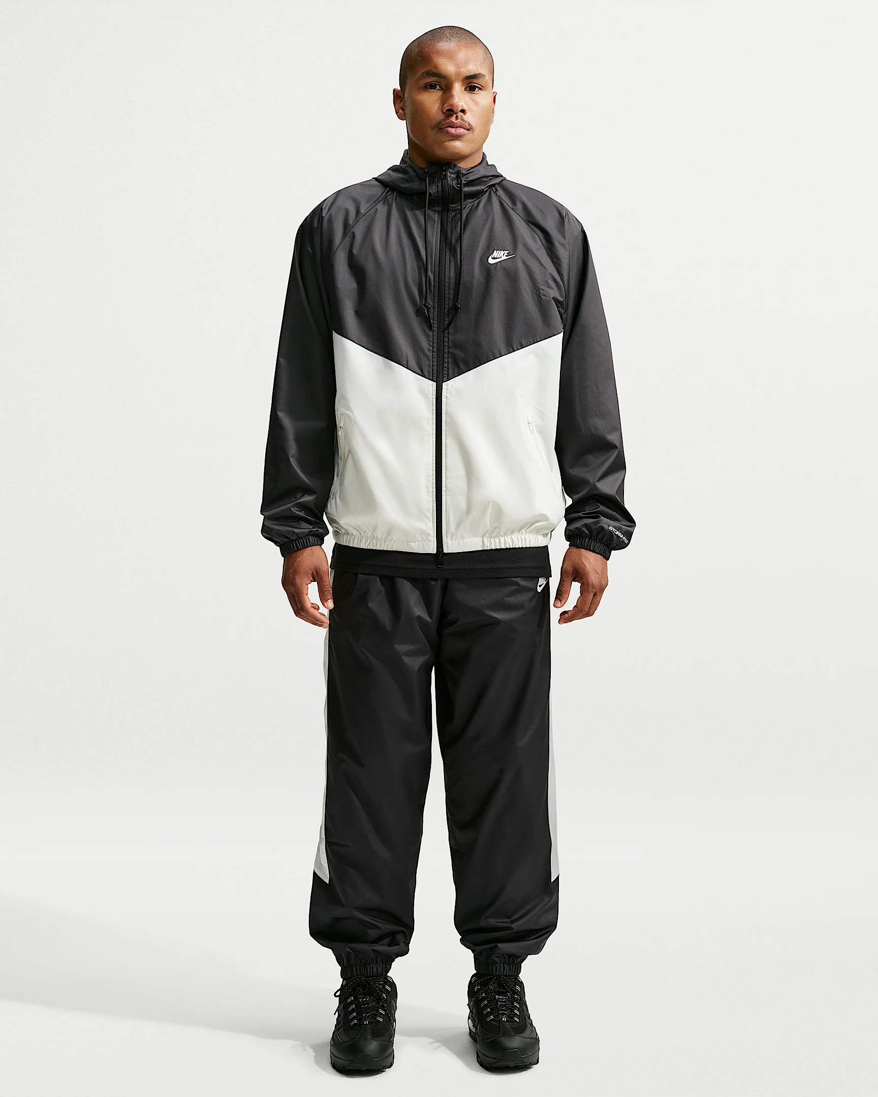 Nike Windrunner Men's Lined Pants - 1