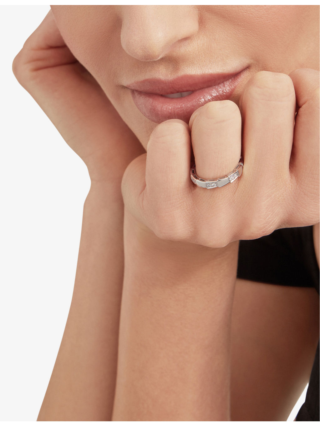 Serpenti Viper 18ct white-gold and 0.21ct diamond ring - 4