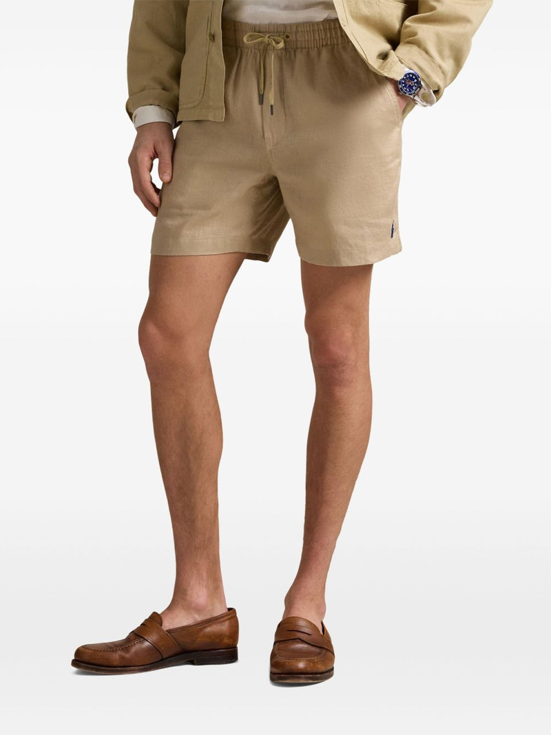 logo shorts 3