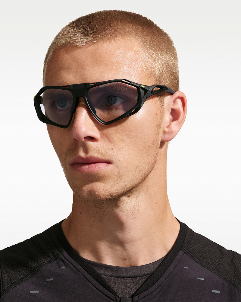 Nike Nike Zeus Rise Photochromic Sunglasses outlook