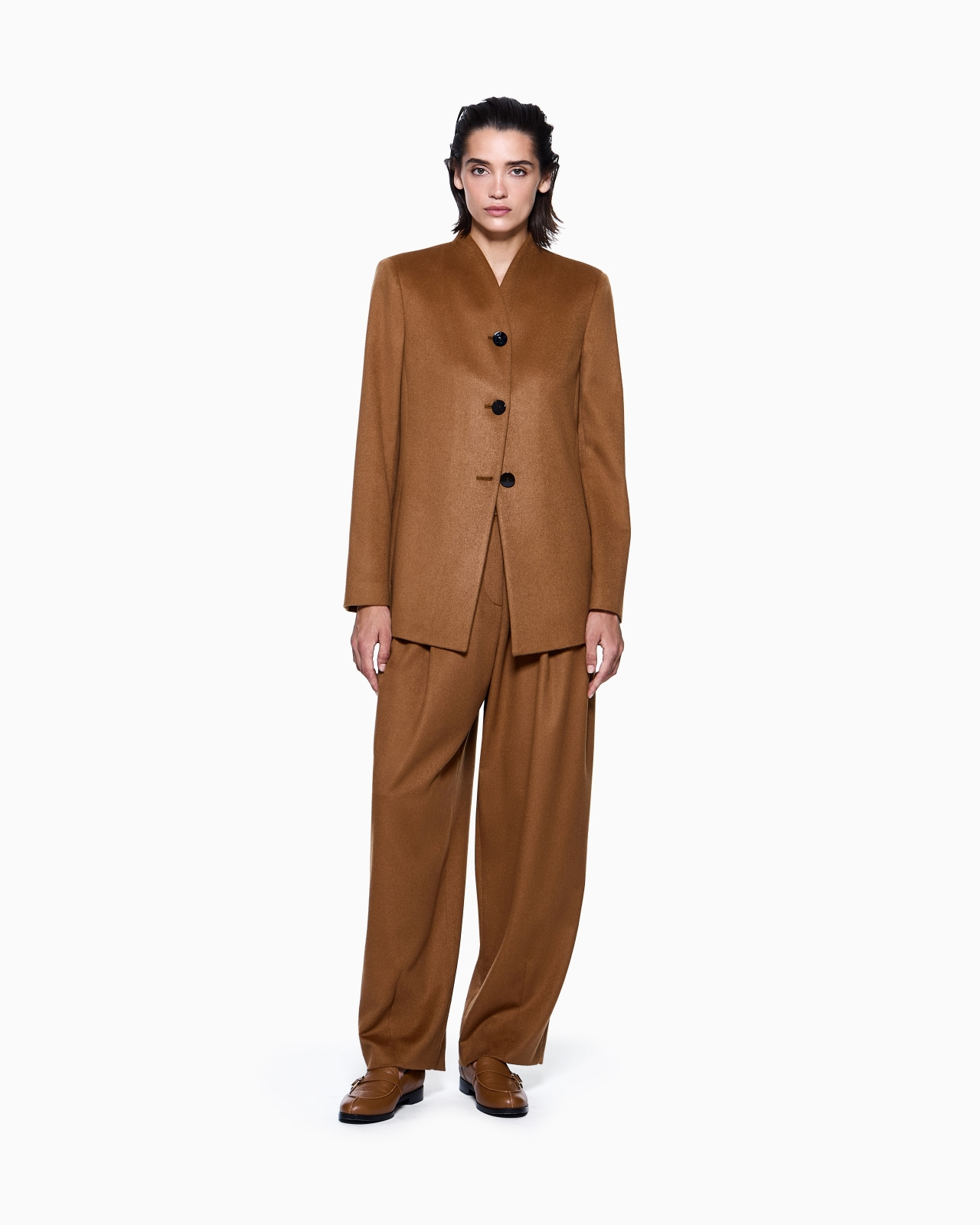 SINGLE-BREASTED JACKET IN VICUÑA WOOL - 2
