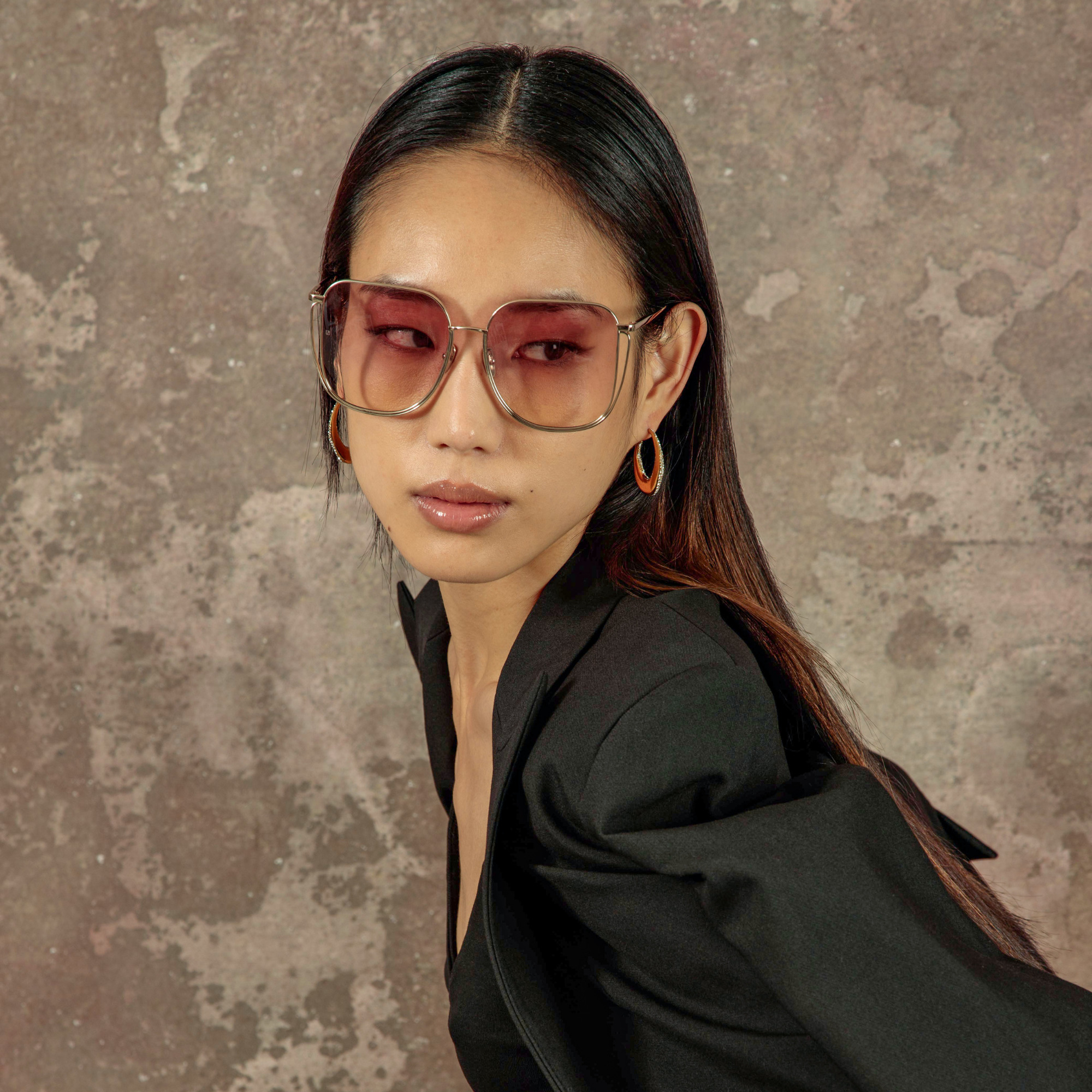 CAMRY OVERSIZED SUNGLASSES IN LIGHT GOLD AND LILAC - 6
