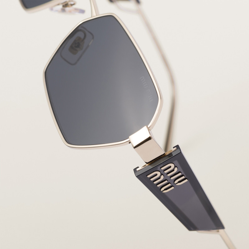 Miu Miu Logo sunglasses 4