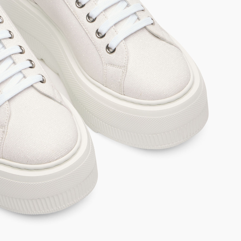 Nexus Sneaker 5