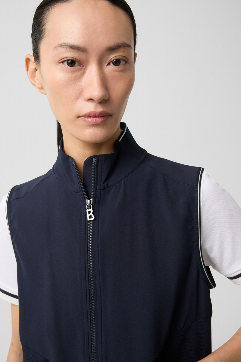 Antje functional vest in Navy blue 5