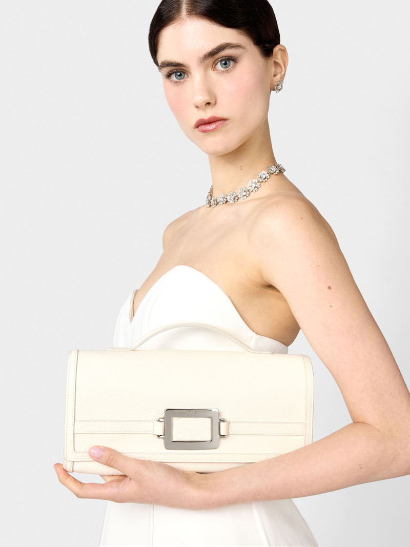 Roger Vivier Belle Vivier Clutch in leather outlook