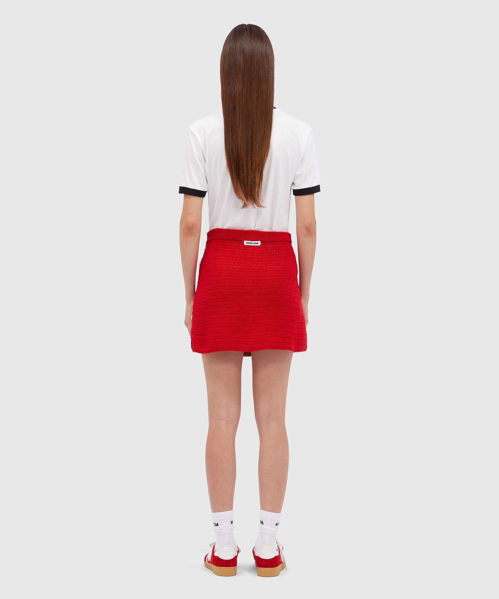 Short knit skirt with crochet flowers - 3