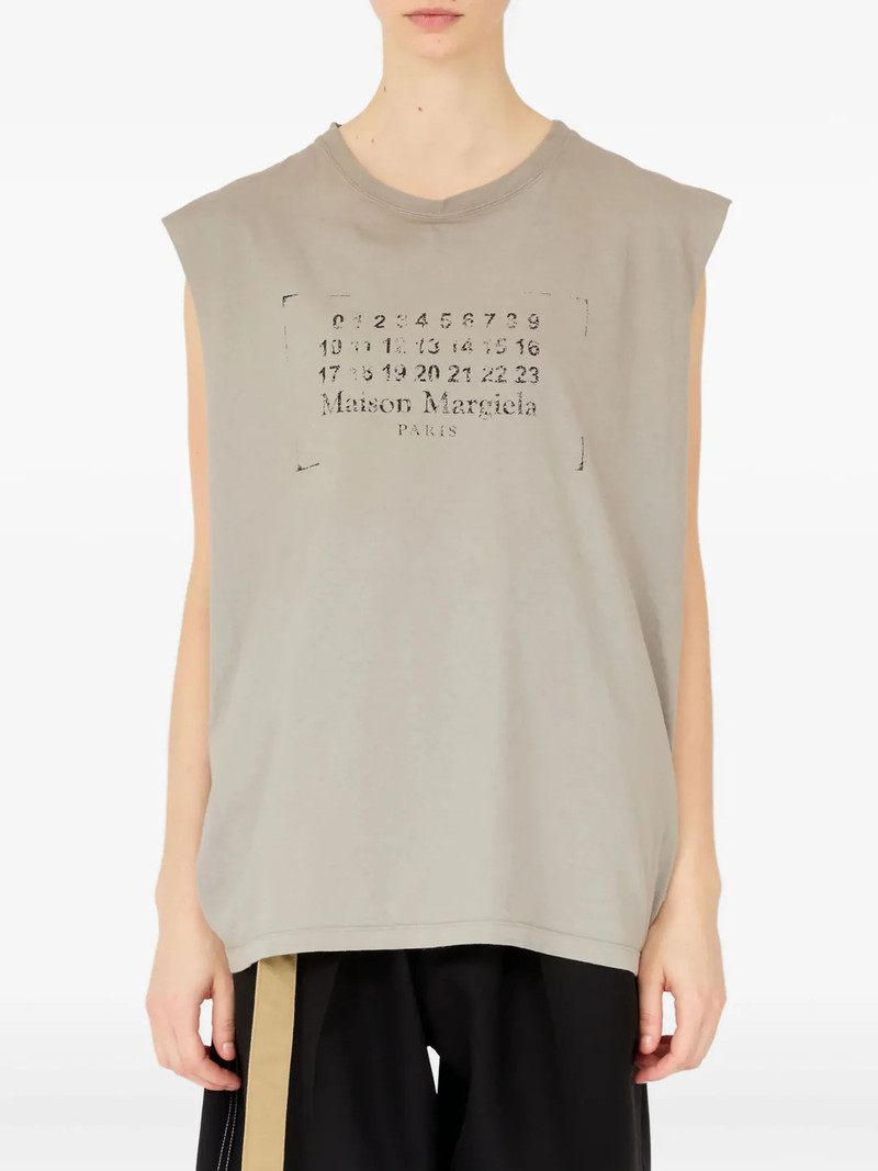 Maison Margiela Tank Top Overdye Treatment outlook