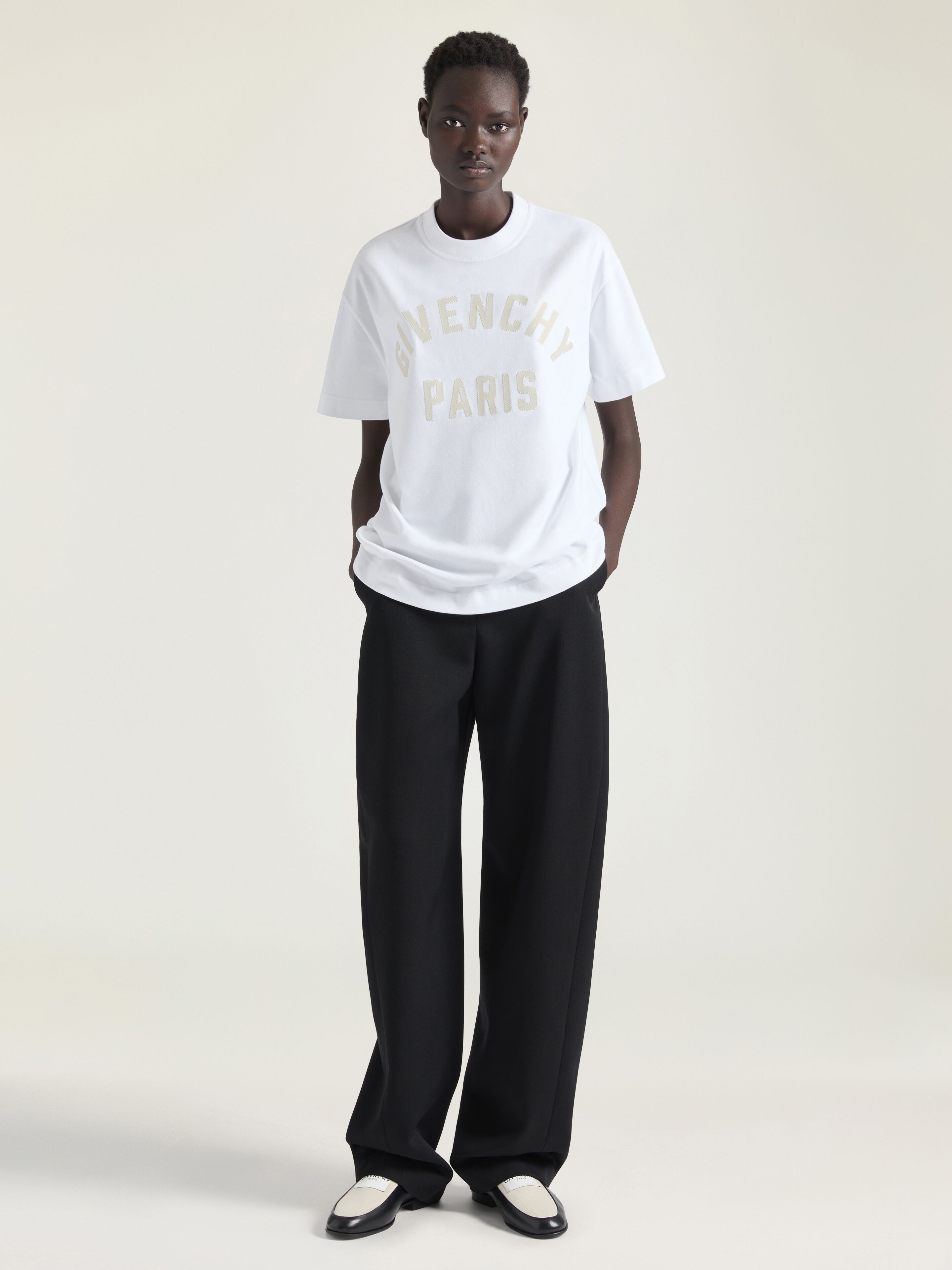 GIVENCHY PARIS BOXY FIT T-SHIRT IN COTTON - 2