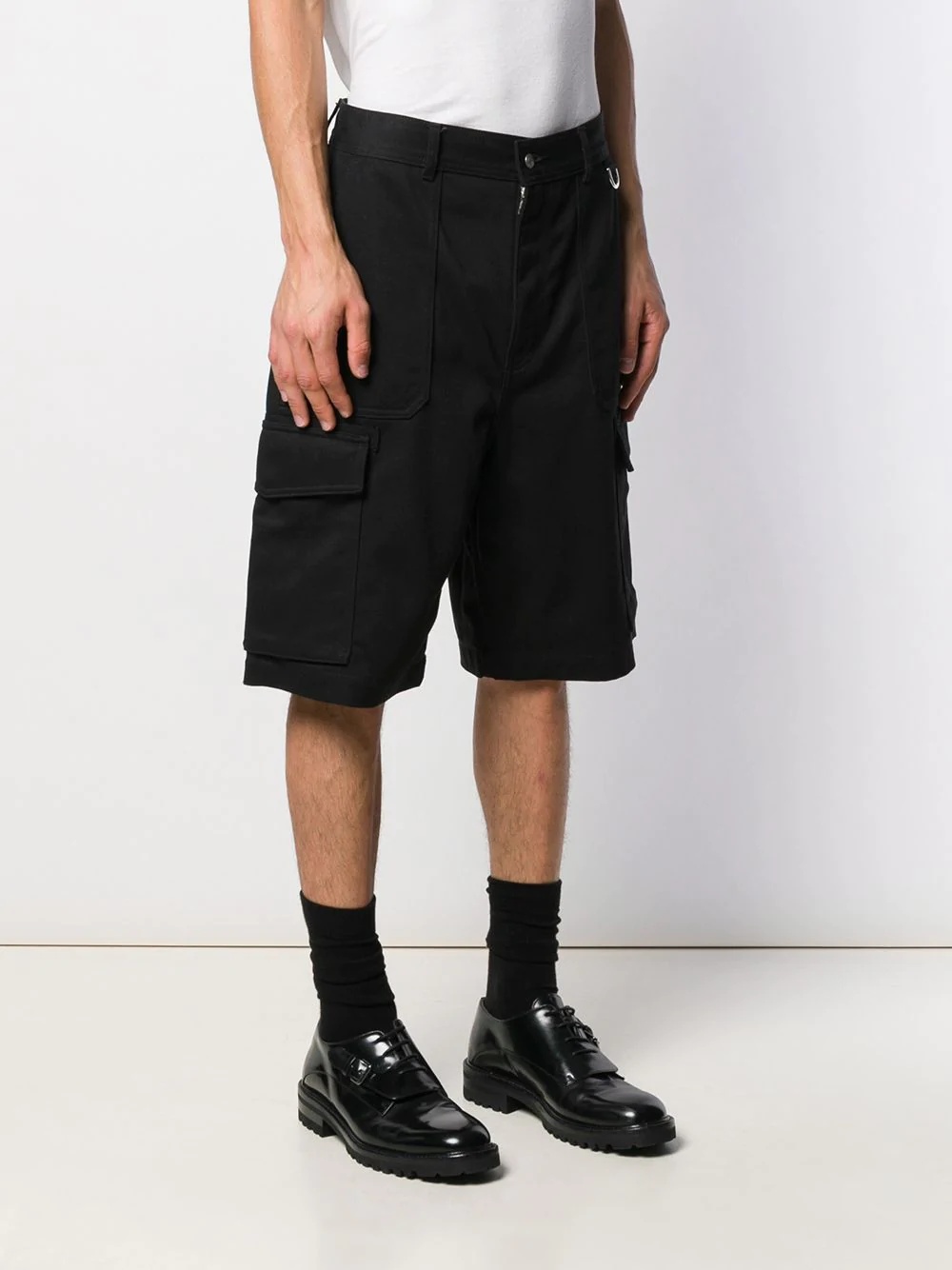 Men Patch Pockets Bermuda Shorts - 3