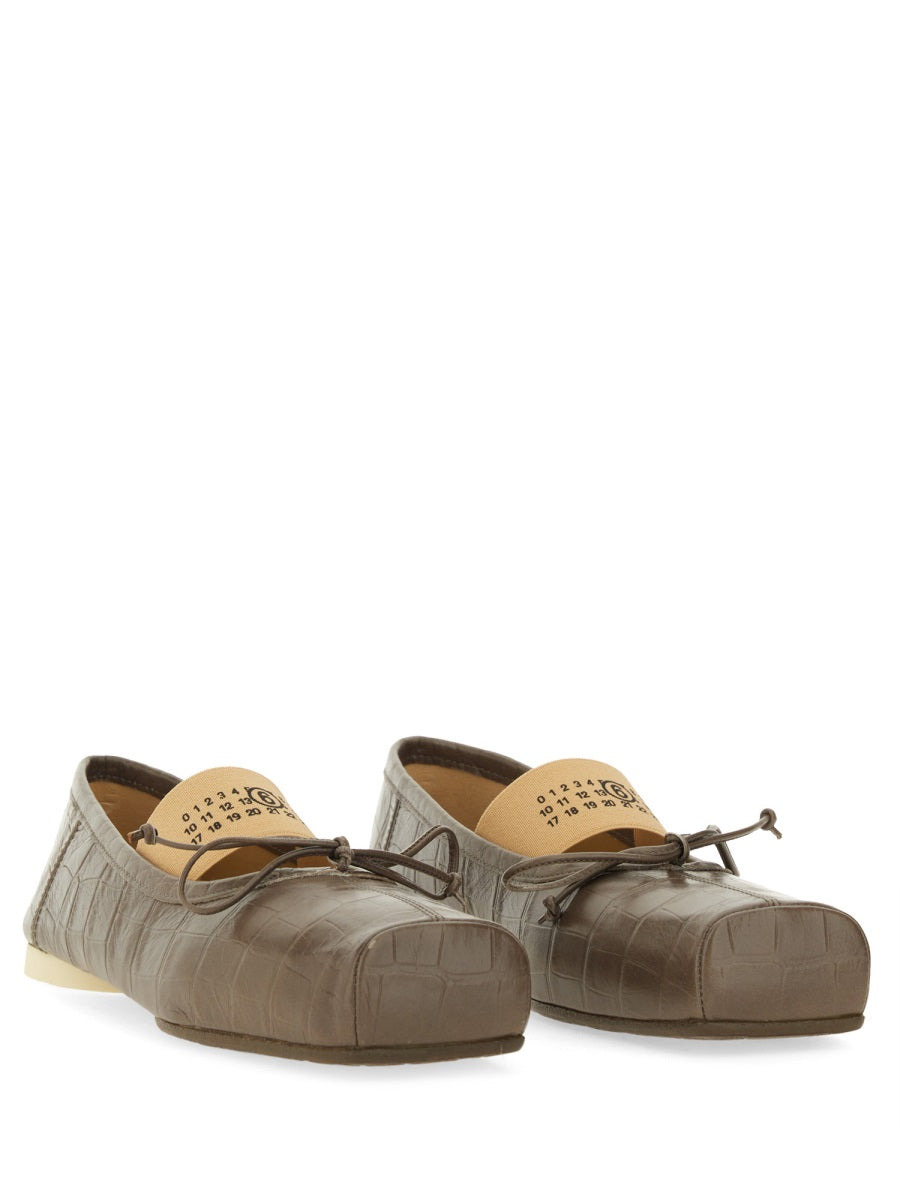 Crocodile-Effect Leather Ballerina - 2