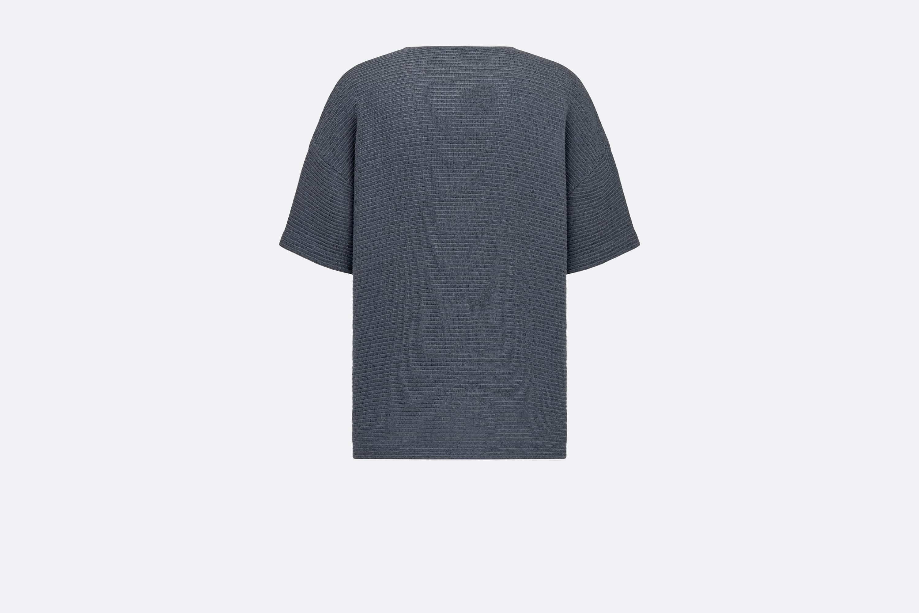 Oversized T-Shirt - 2