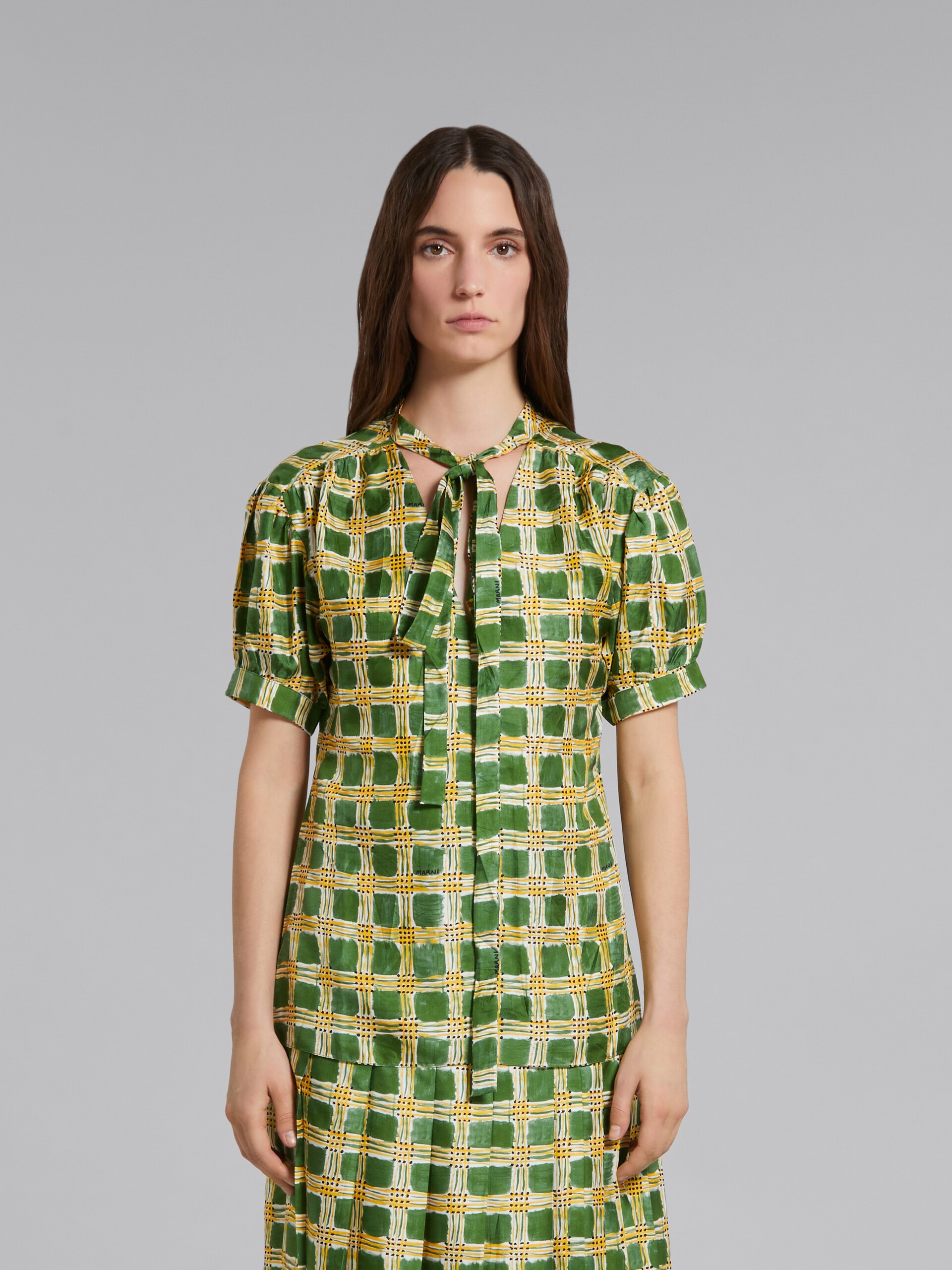 GREEN SILK TWILL TOP WITH CHECK FIELDS PRINT - 2
