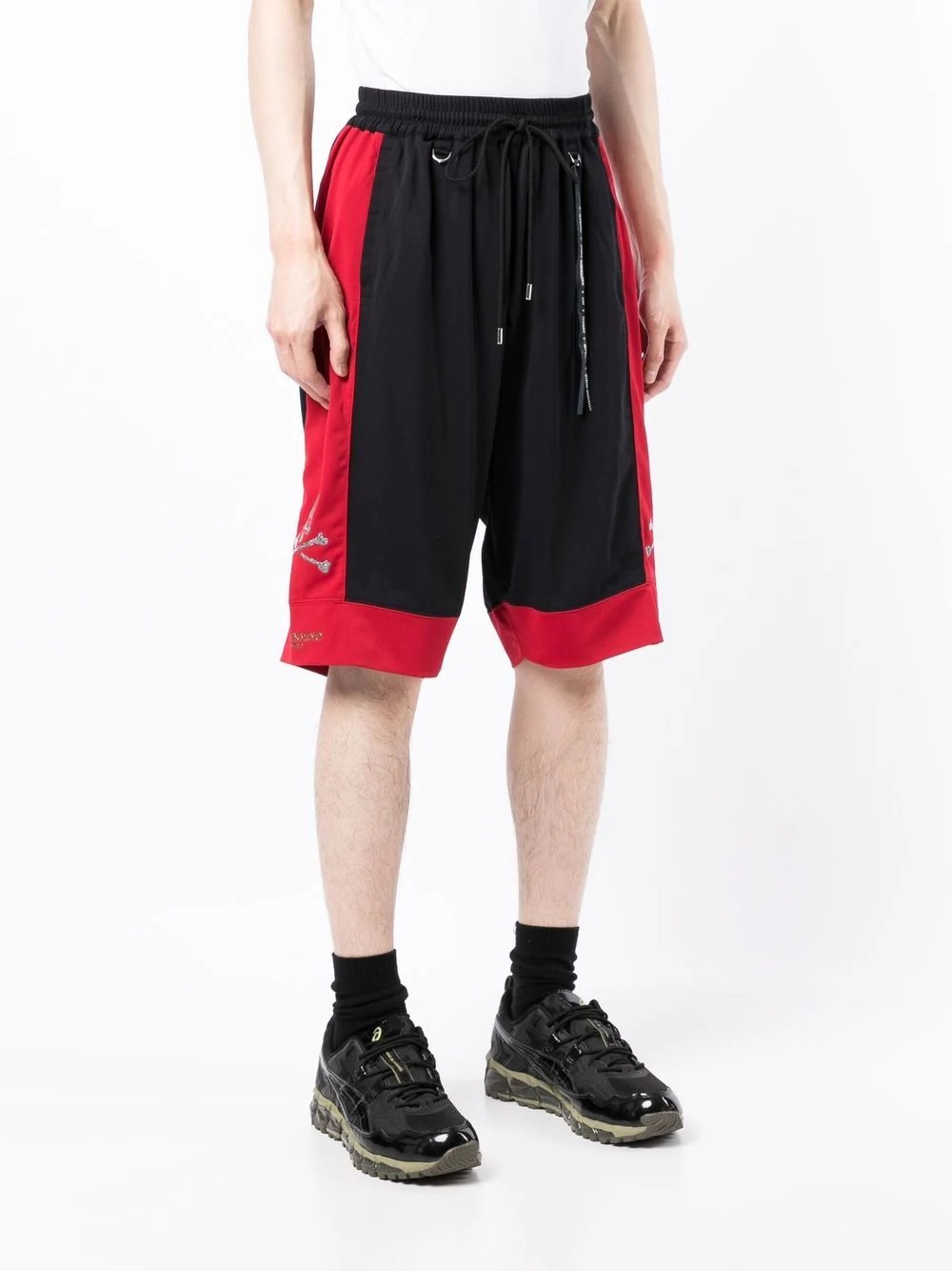 contrast-trim logo shorts - 3