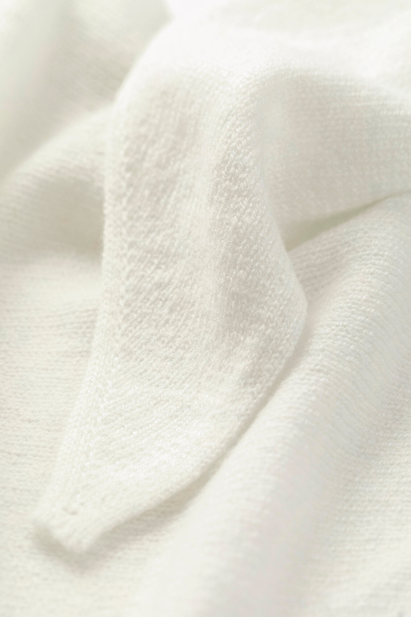Johnstons of Elgin Gauzy Cashmere White Triangle Neck Tie outlook