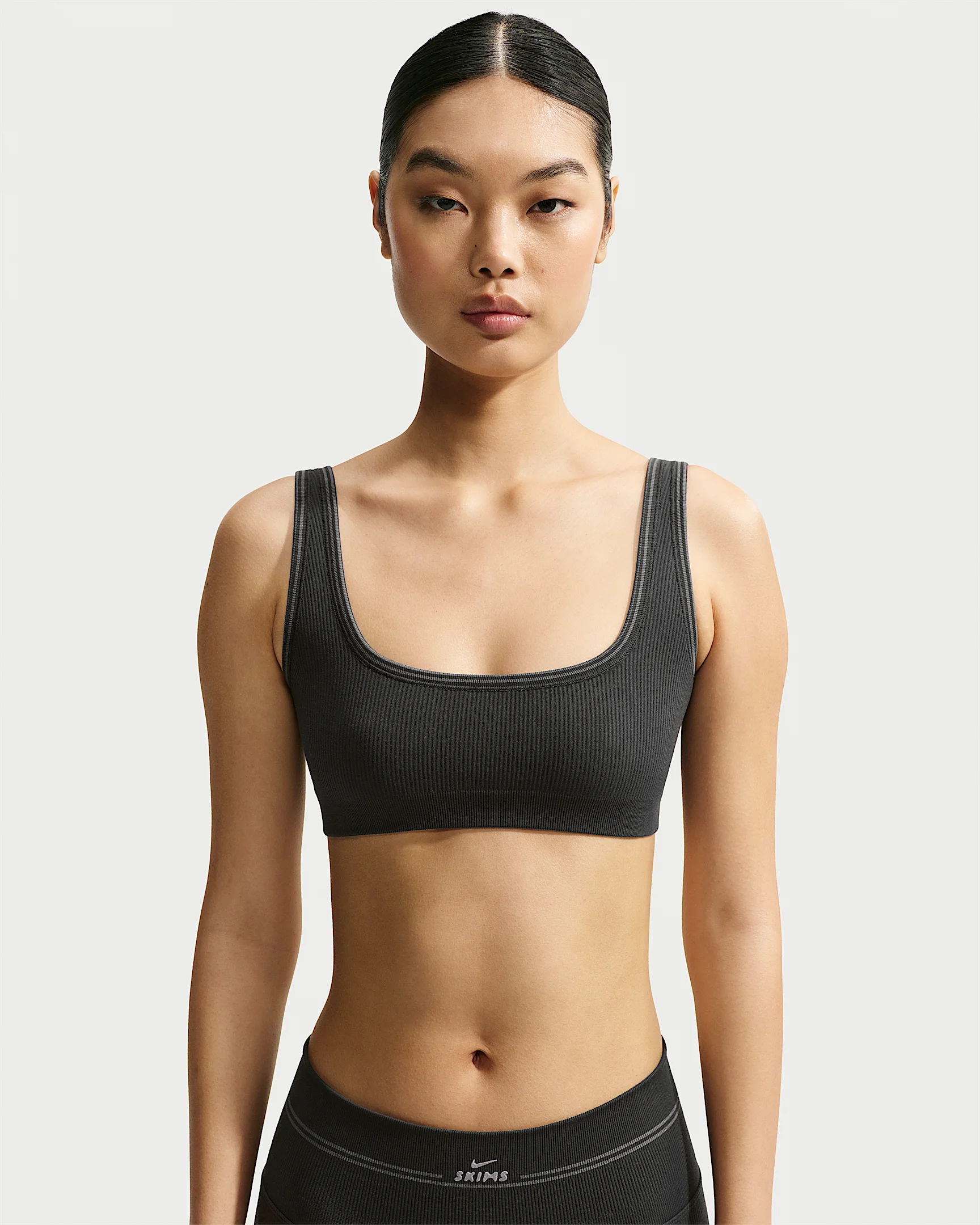 NikeSKIMS Ribbed Seamless Women's Micro-Scoop Bra - 1