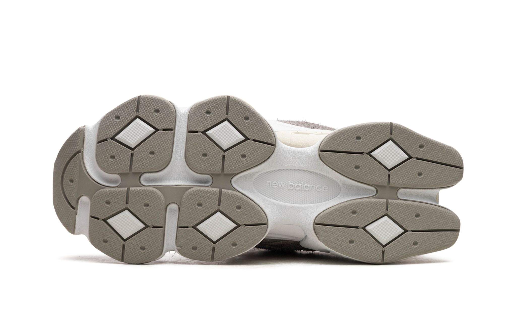9060 "Grey / White" - 5