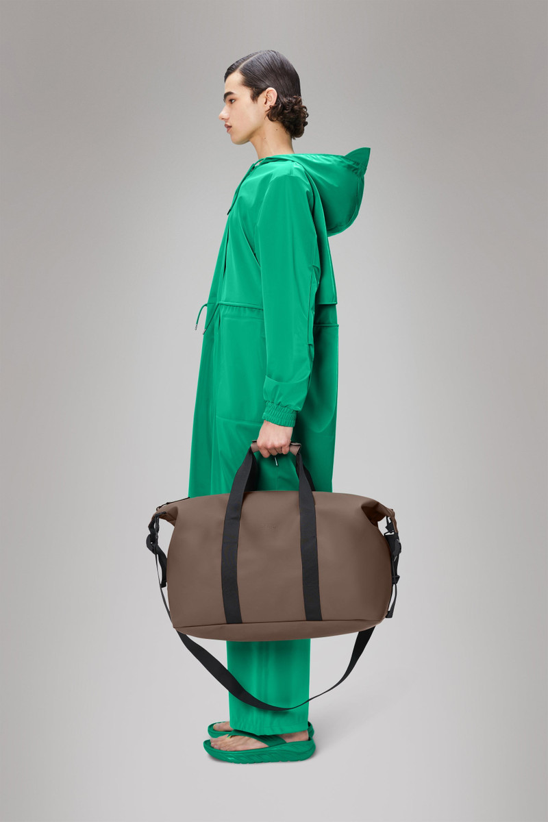RAINS Hilo Weekend Bag outlook