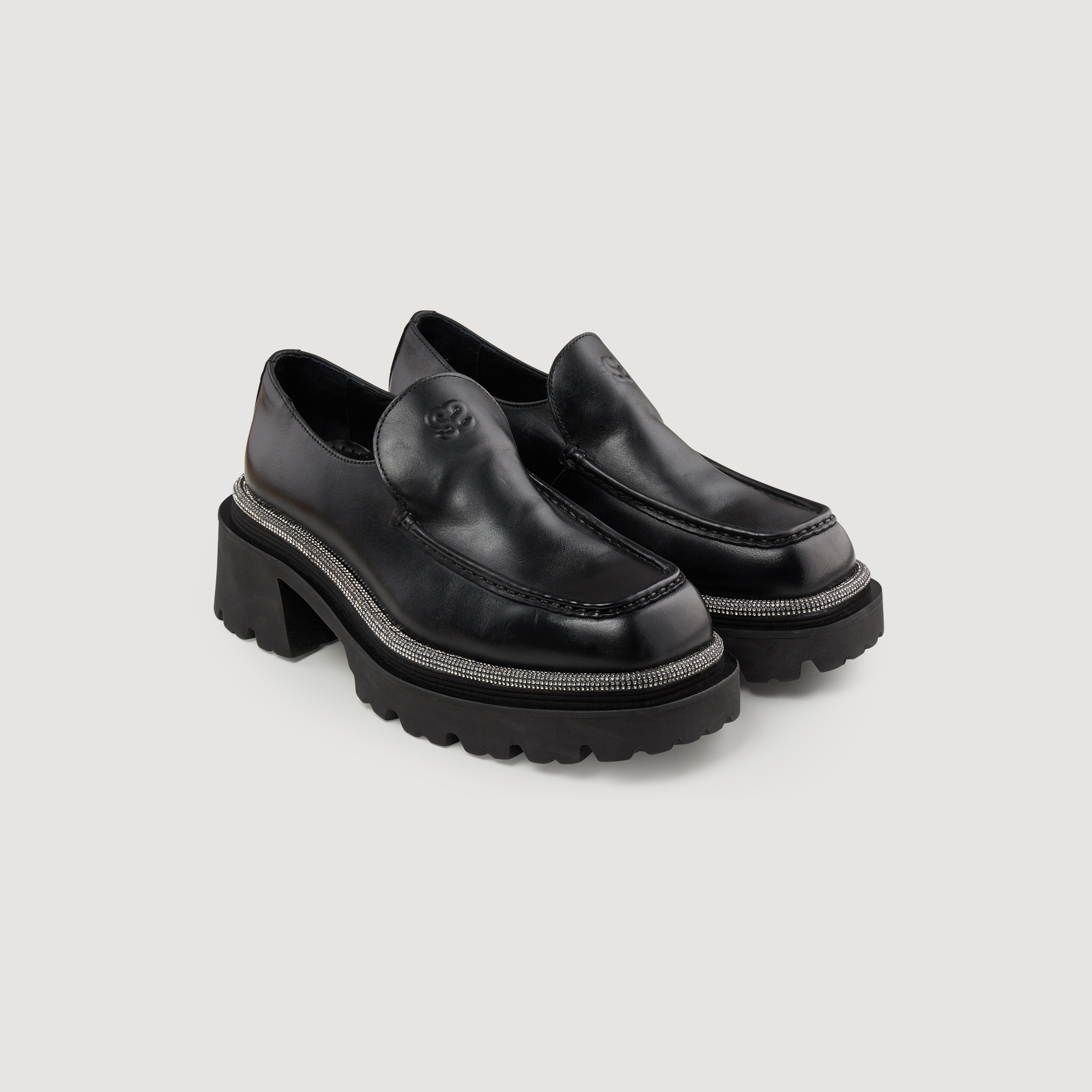 Loafers with thick notched soles - 3