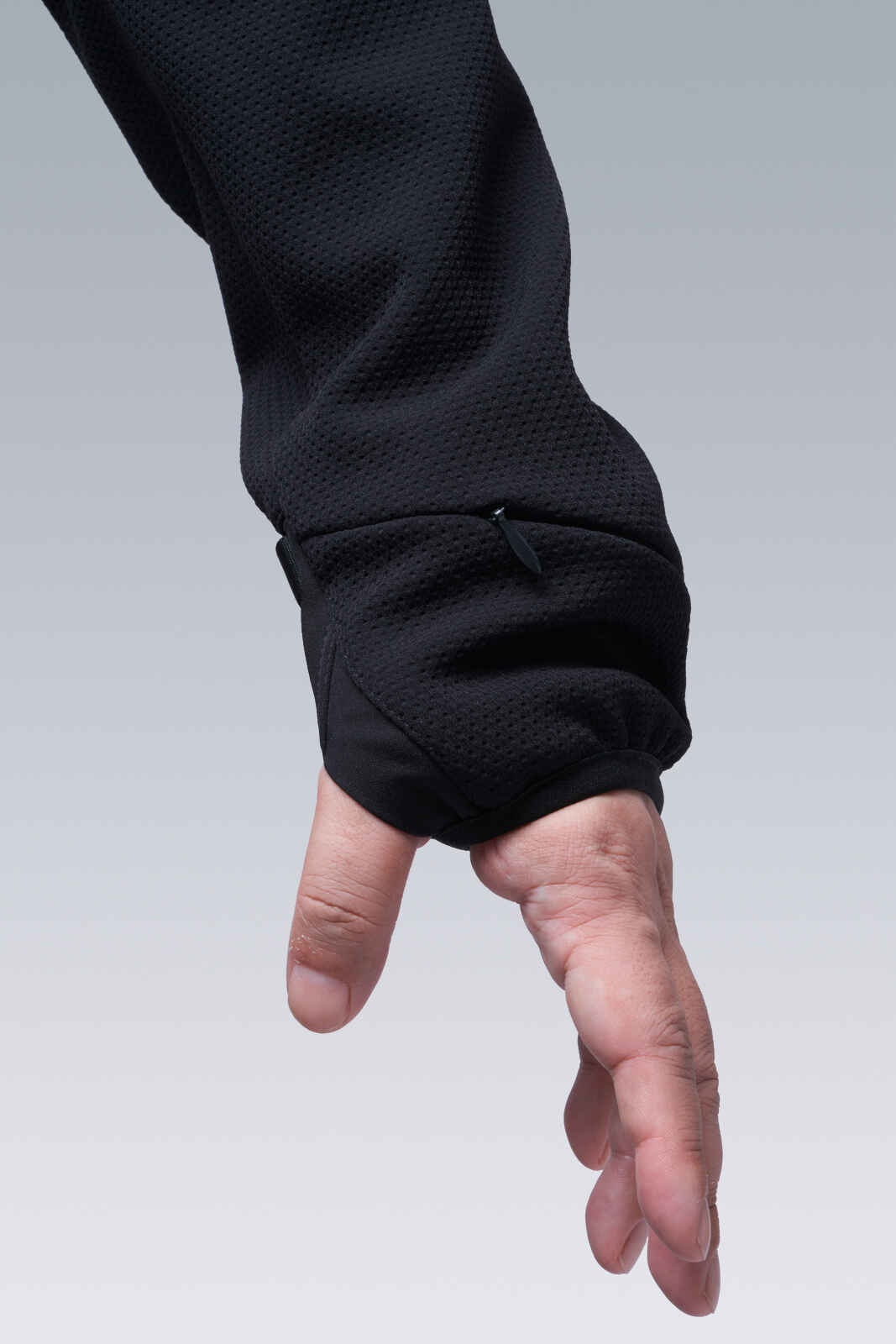 J48-SS Black - 16