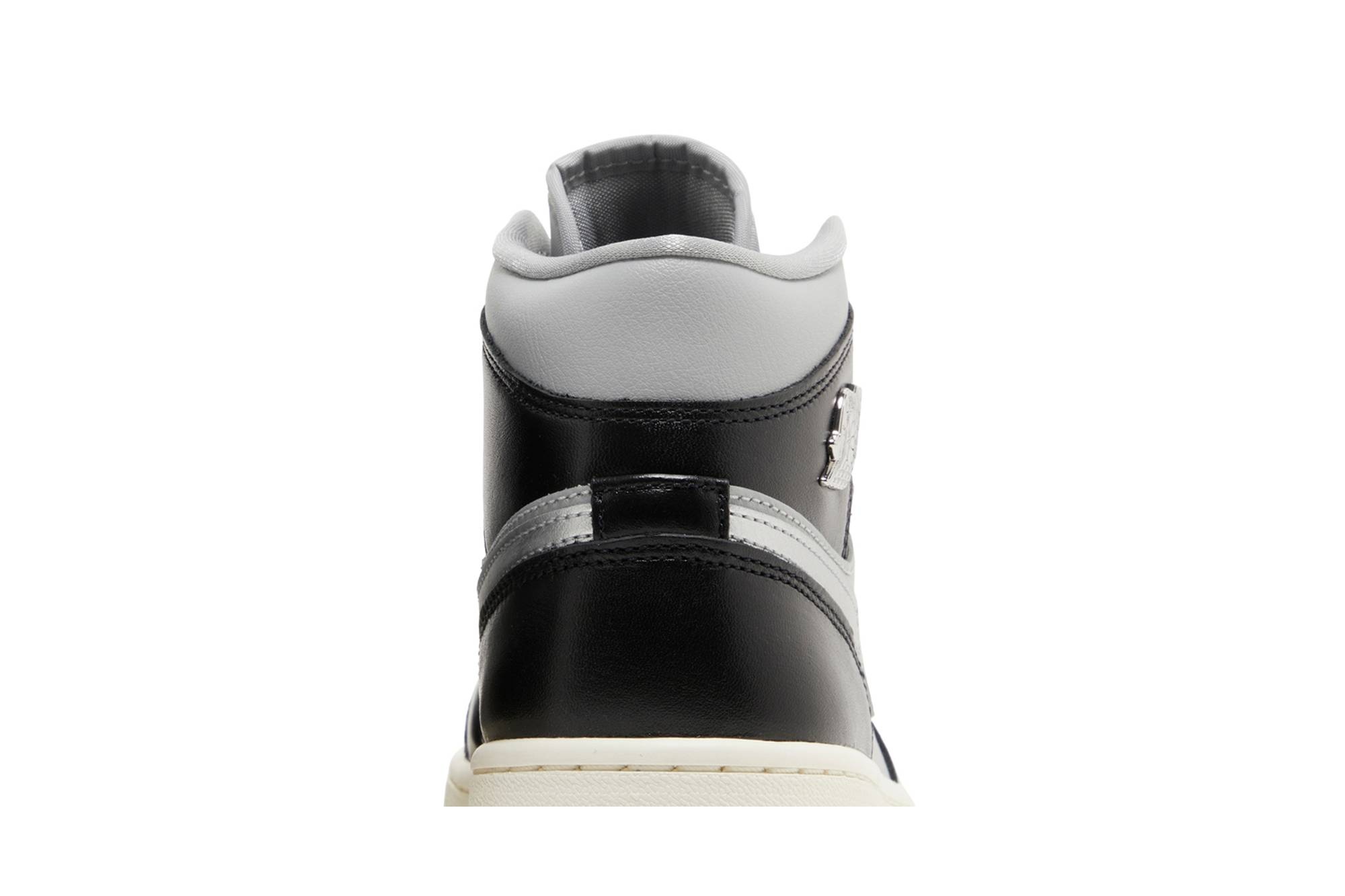 Wmns Air Jordan 1 Mid SE 'Black Chrome' - 7