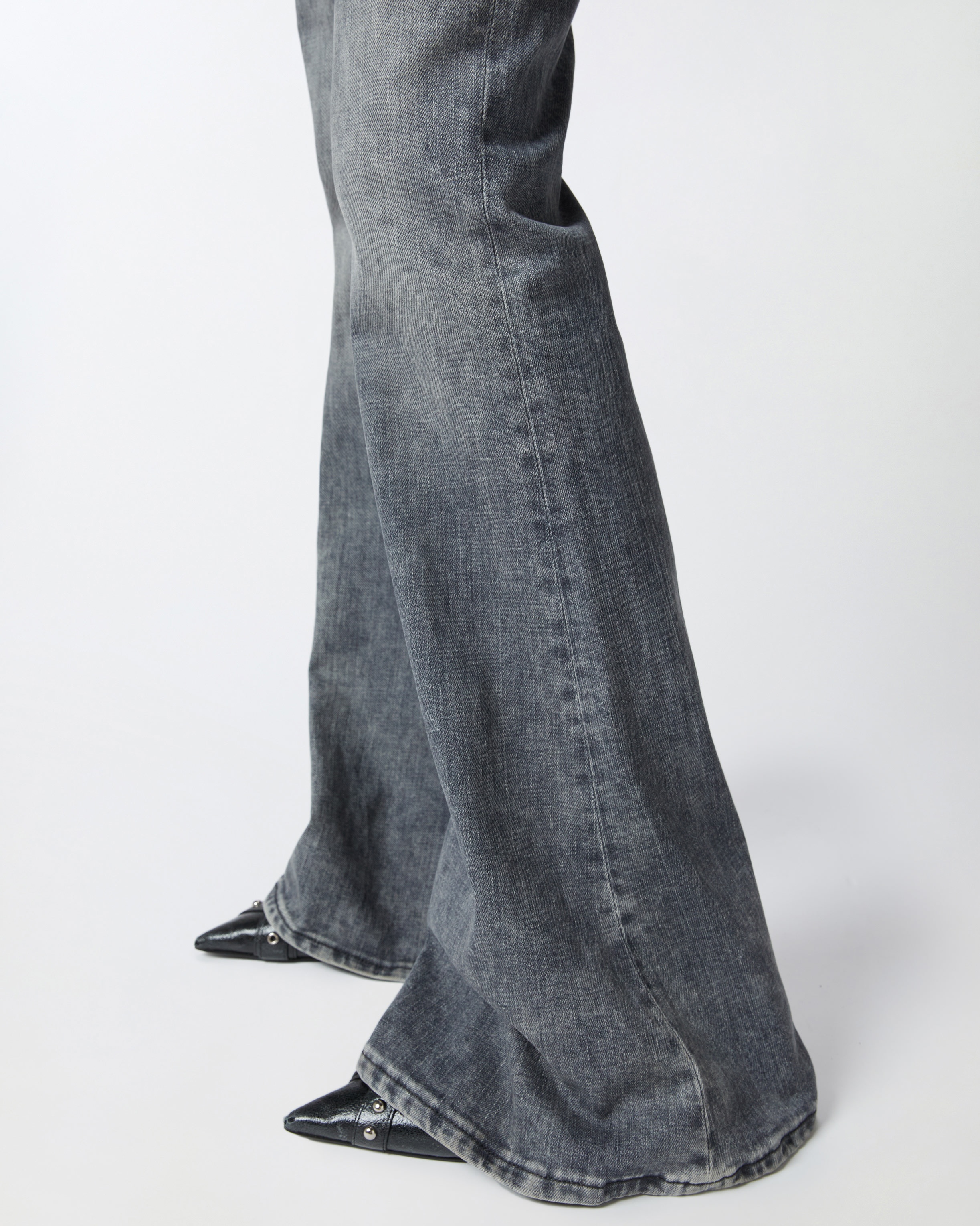 FLARED GREY DENIM JEANS - 5