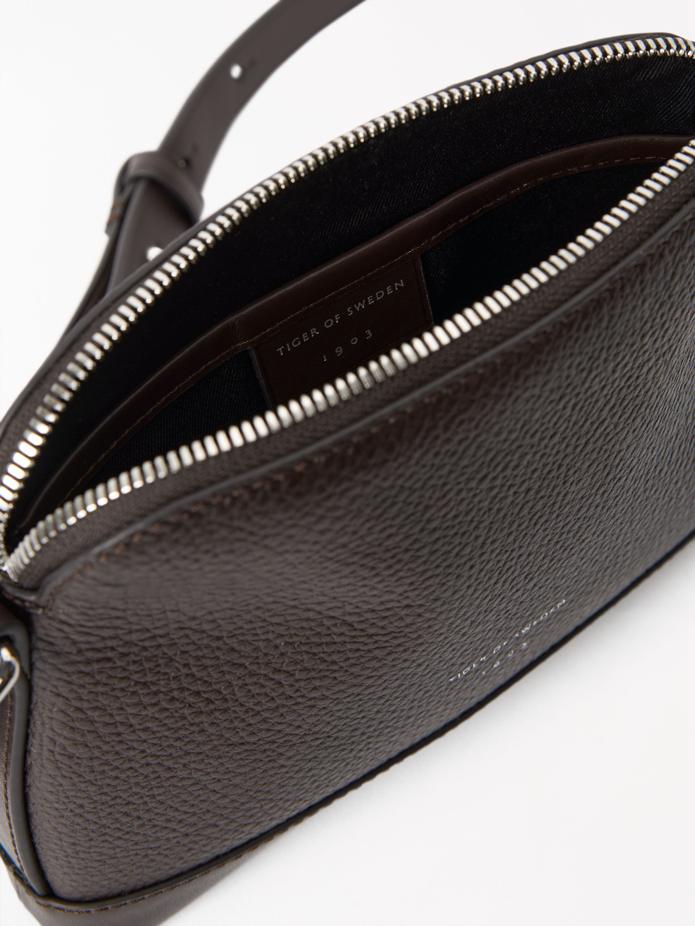 Diu Leather Day Bag - 4