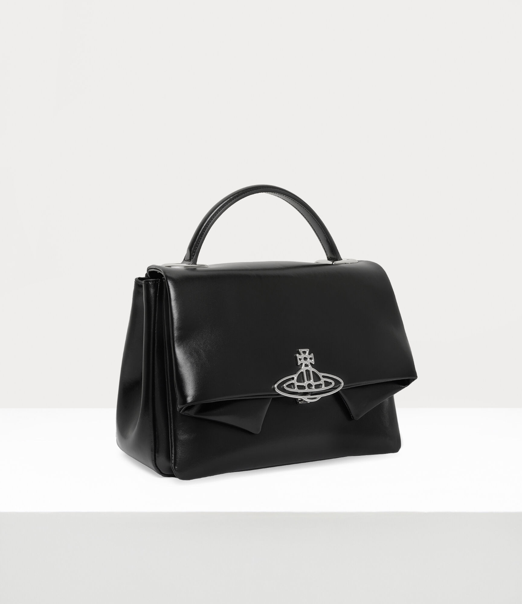 【送料&関税込】Vivienne Westwood Bag sibyl Vivienne Westwood SIBYL SHOULDER BAG | REVERSIBLE