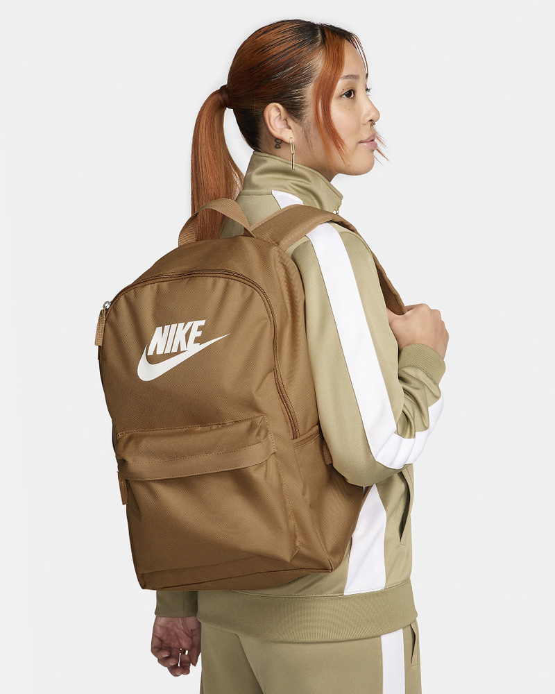 Nike Heritage Backpack (25L) 1