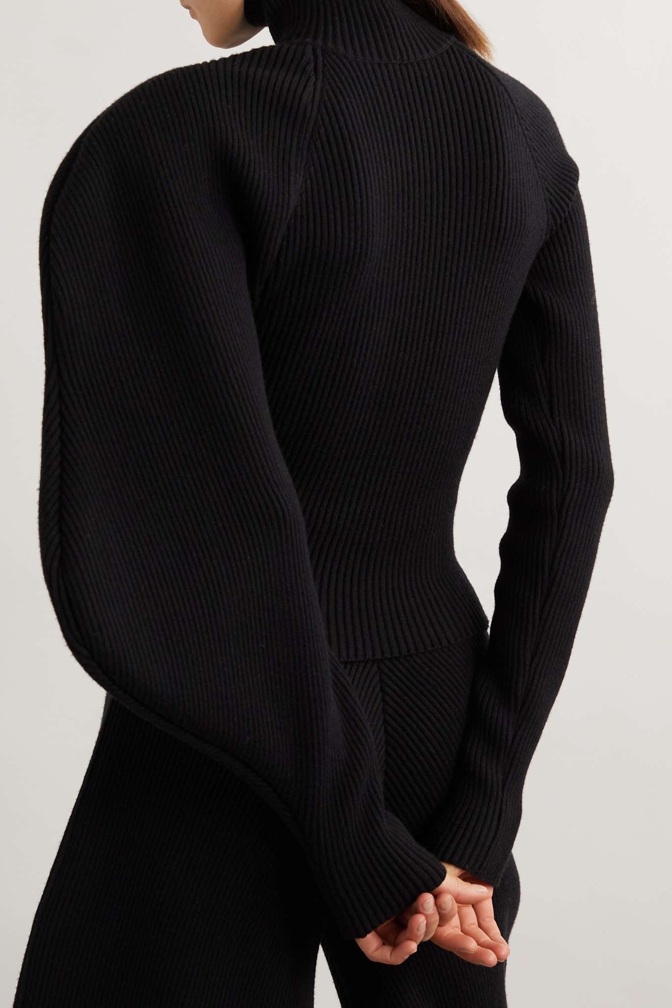 Wool and cashmere-blend briefs in black - Alaia