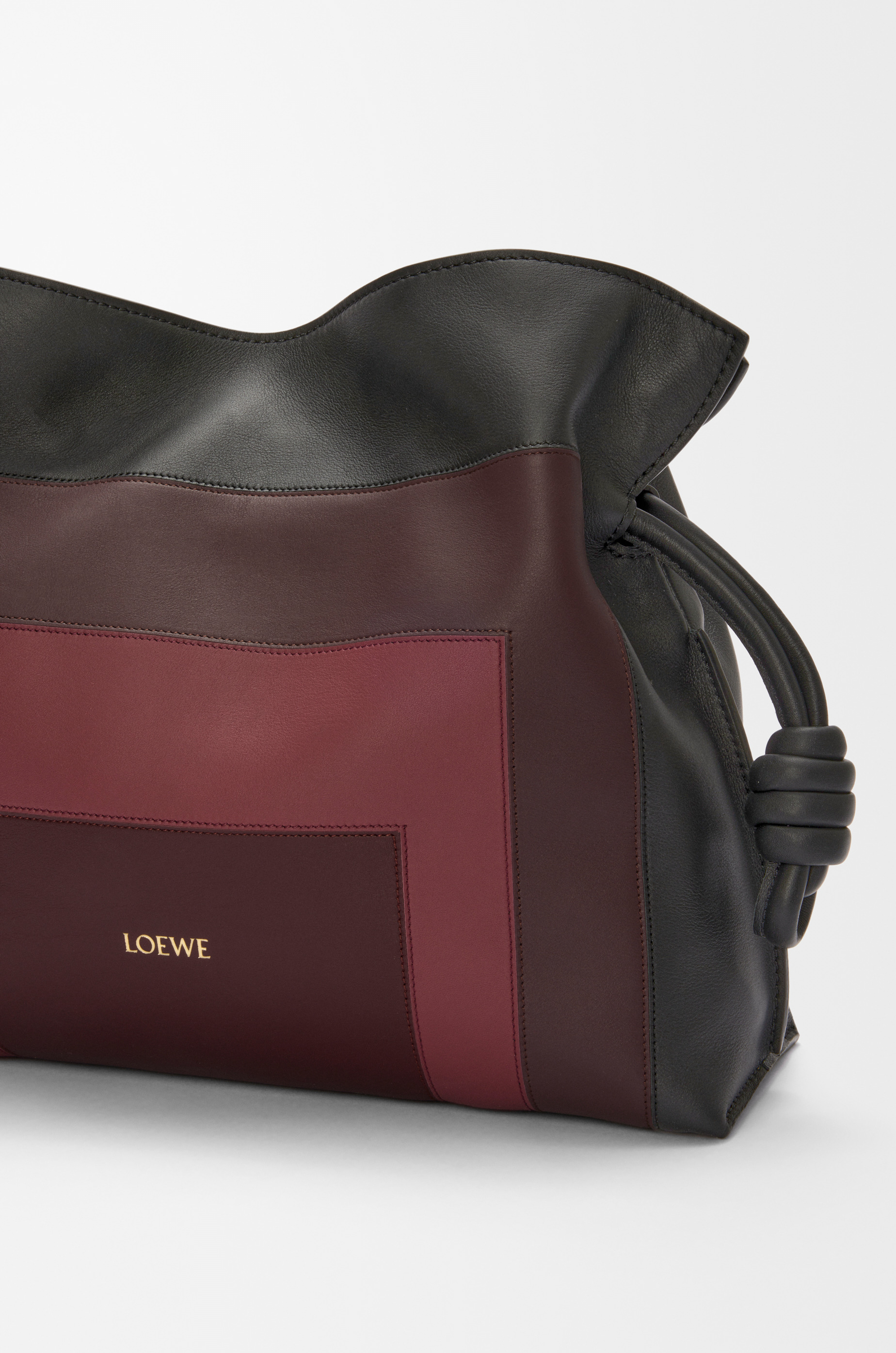 Medium Flamenco clutch in nappa calfskin - 9