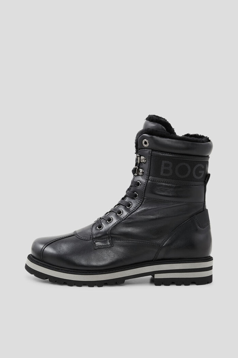 Courchevel Boots in Black 1