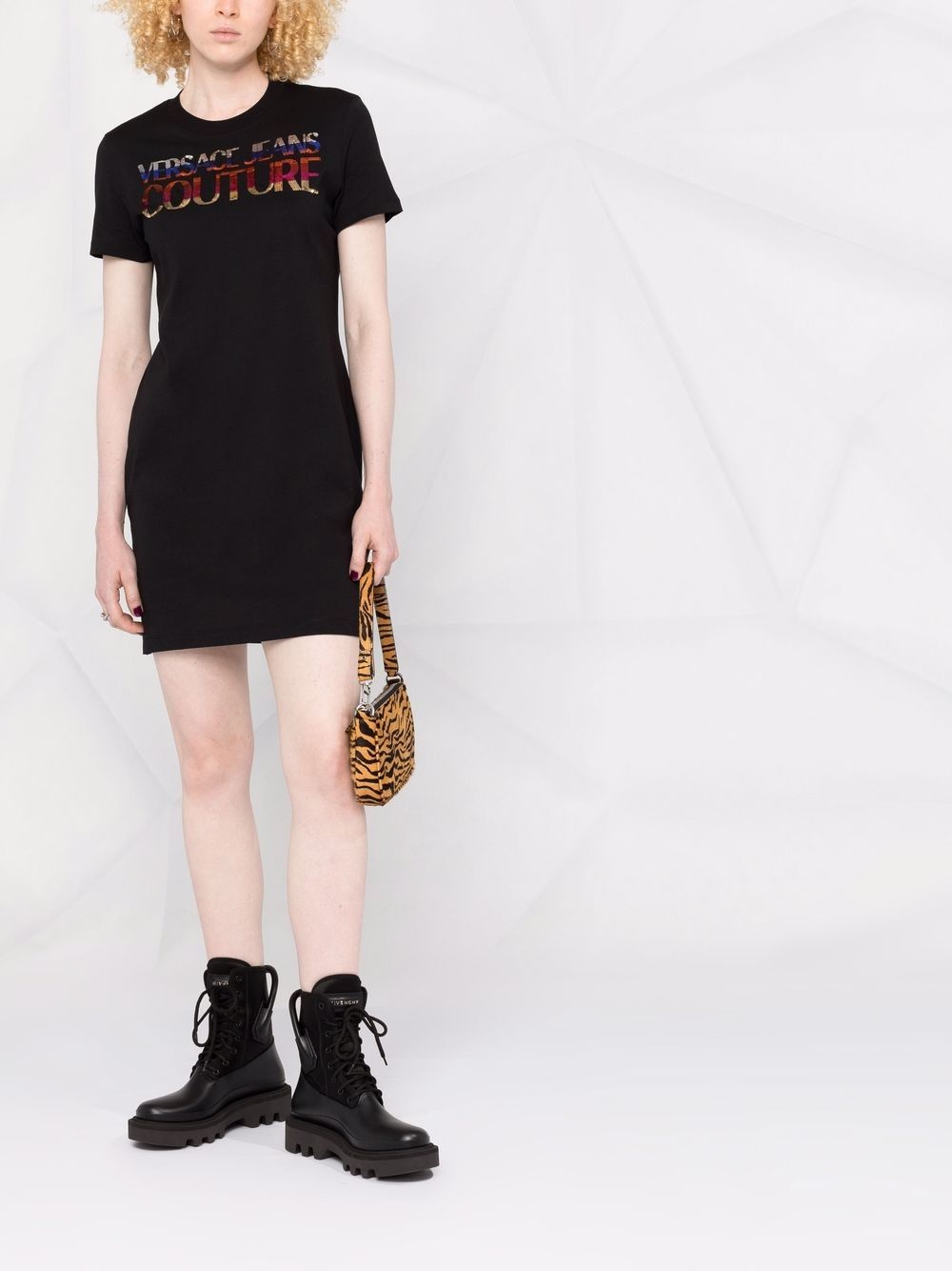 sequin-logo T-shirt dress - 2