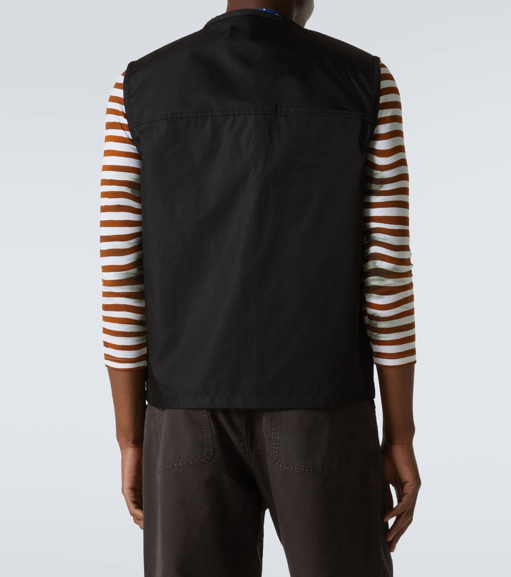 Re-Nylon V-neck vest - 4