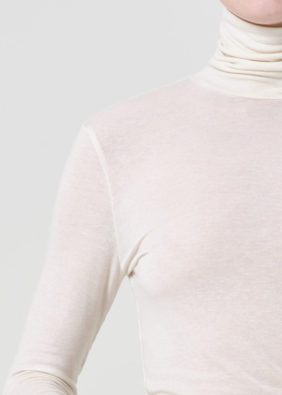 PASCALE TURTLENECK IN OAT MILK - 4