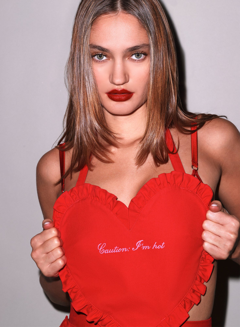 Ruffle Heart Apron 1