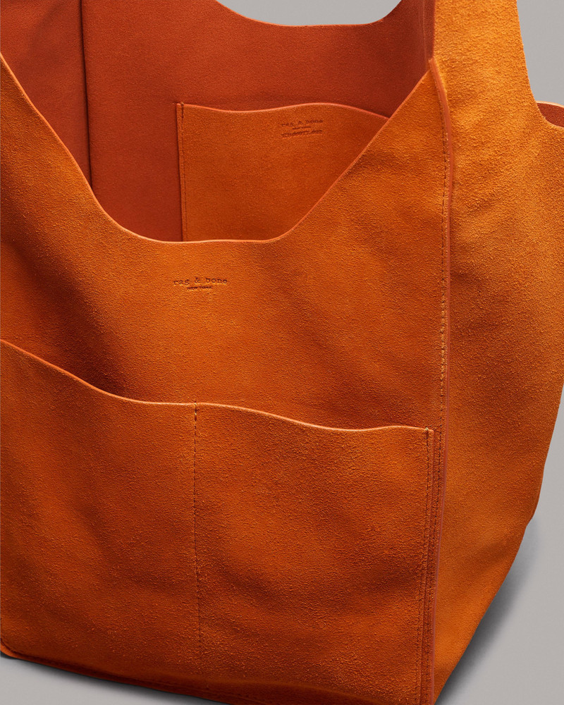 Logan Shopper - Suede
Large Tote 4