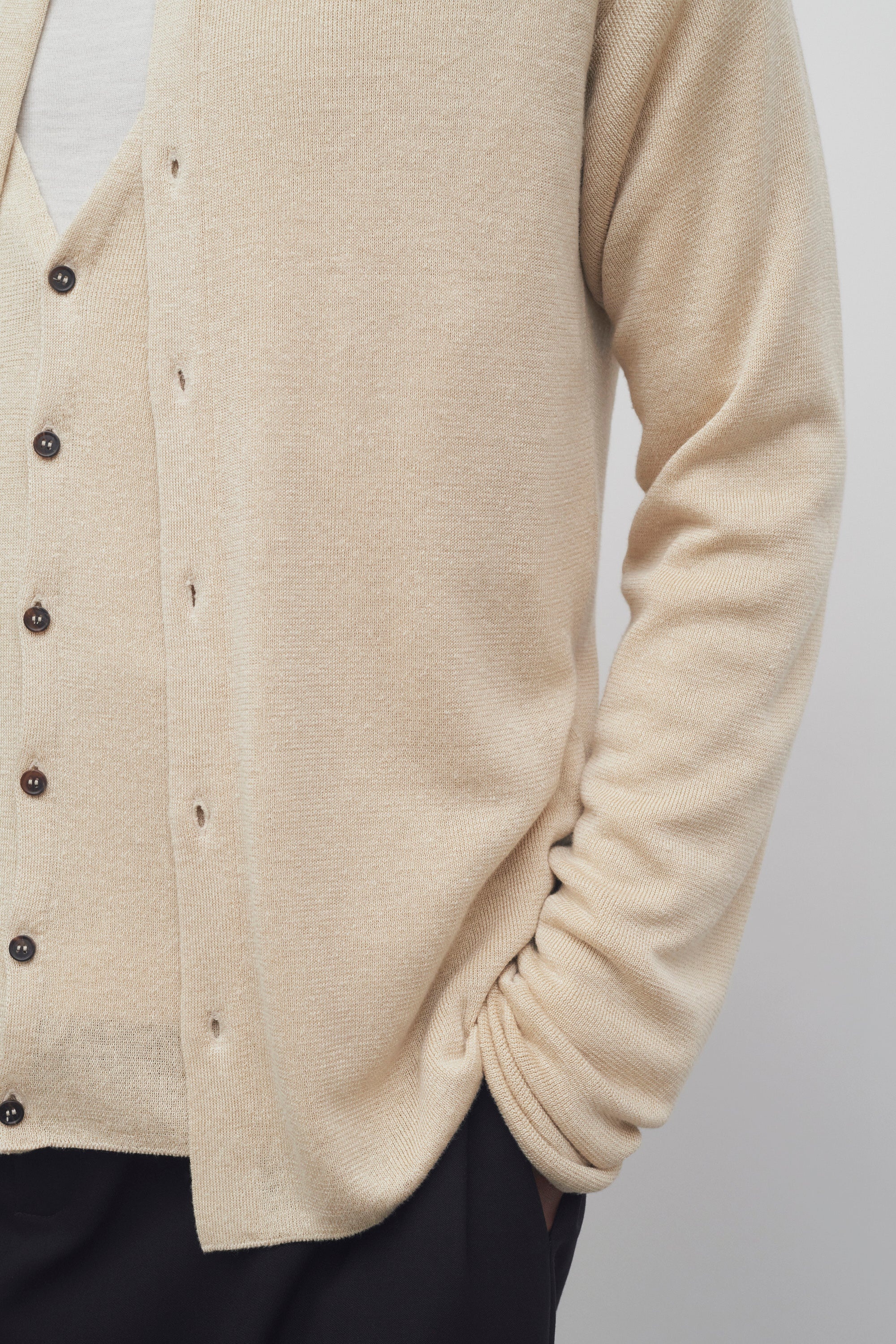 Lorde Cardigan in Linen and Silk - 7