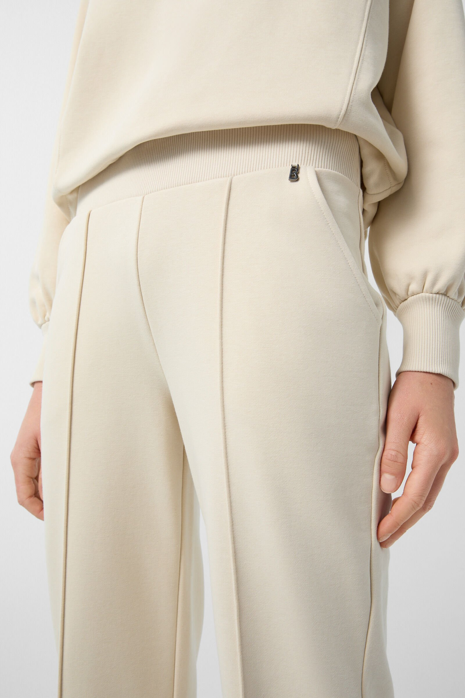 Ela Tracksuit trousers in Cream - 5