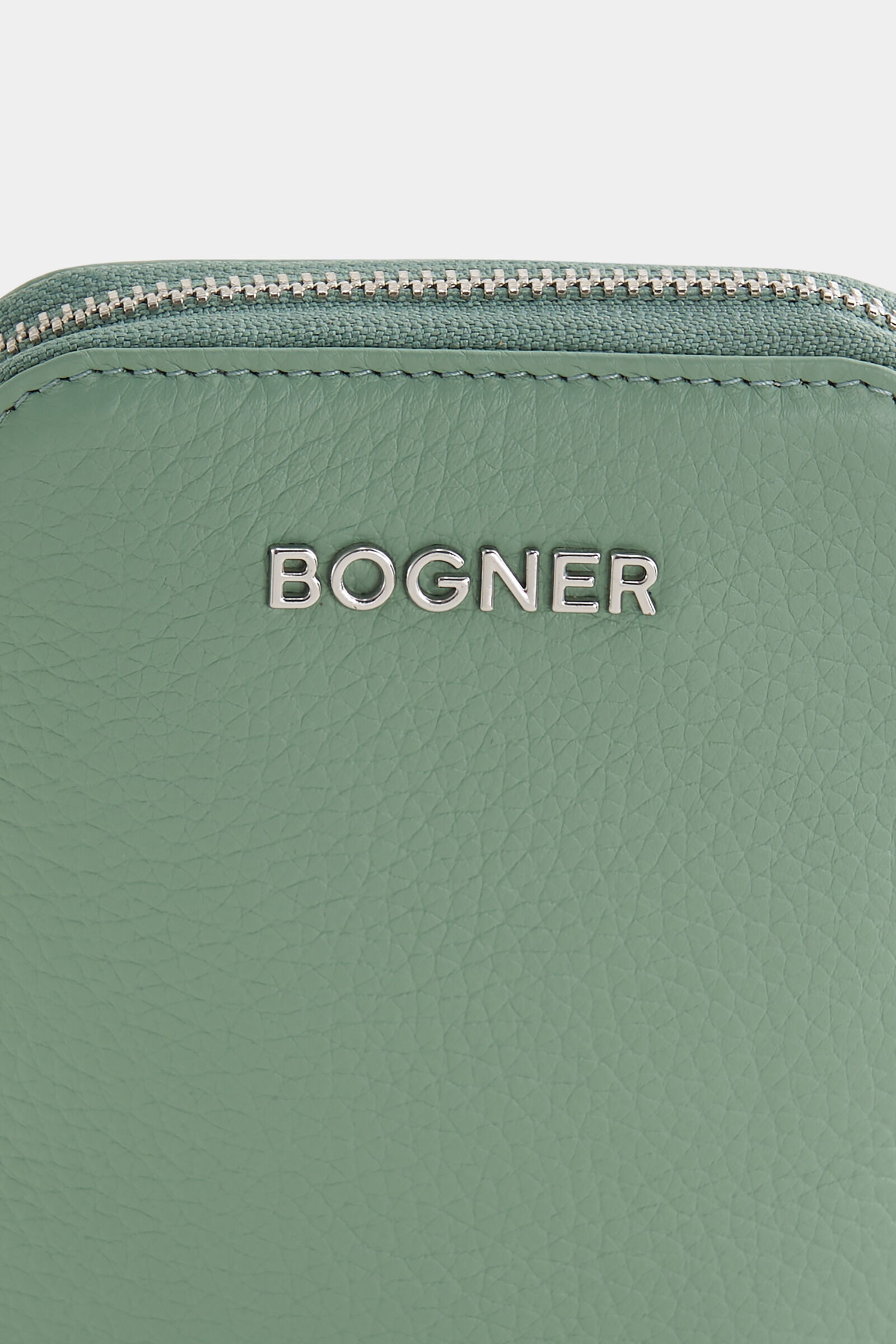 Andermatt Johanna Smartphone pouch in Mint - 6