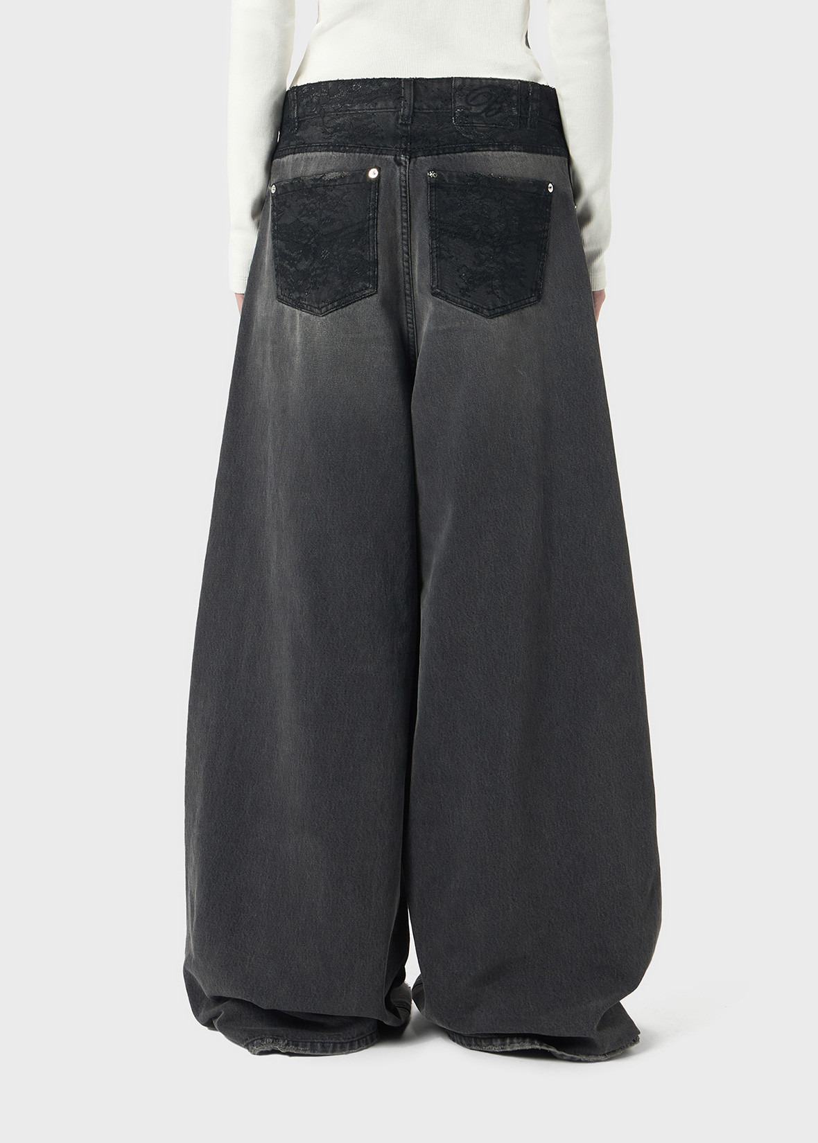 SUPERWIDE-LEG JEANS WITH LACE DETAILS - 4