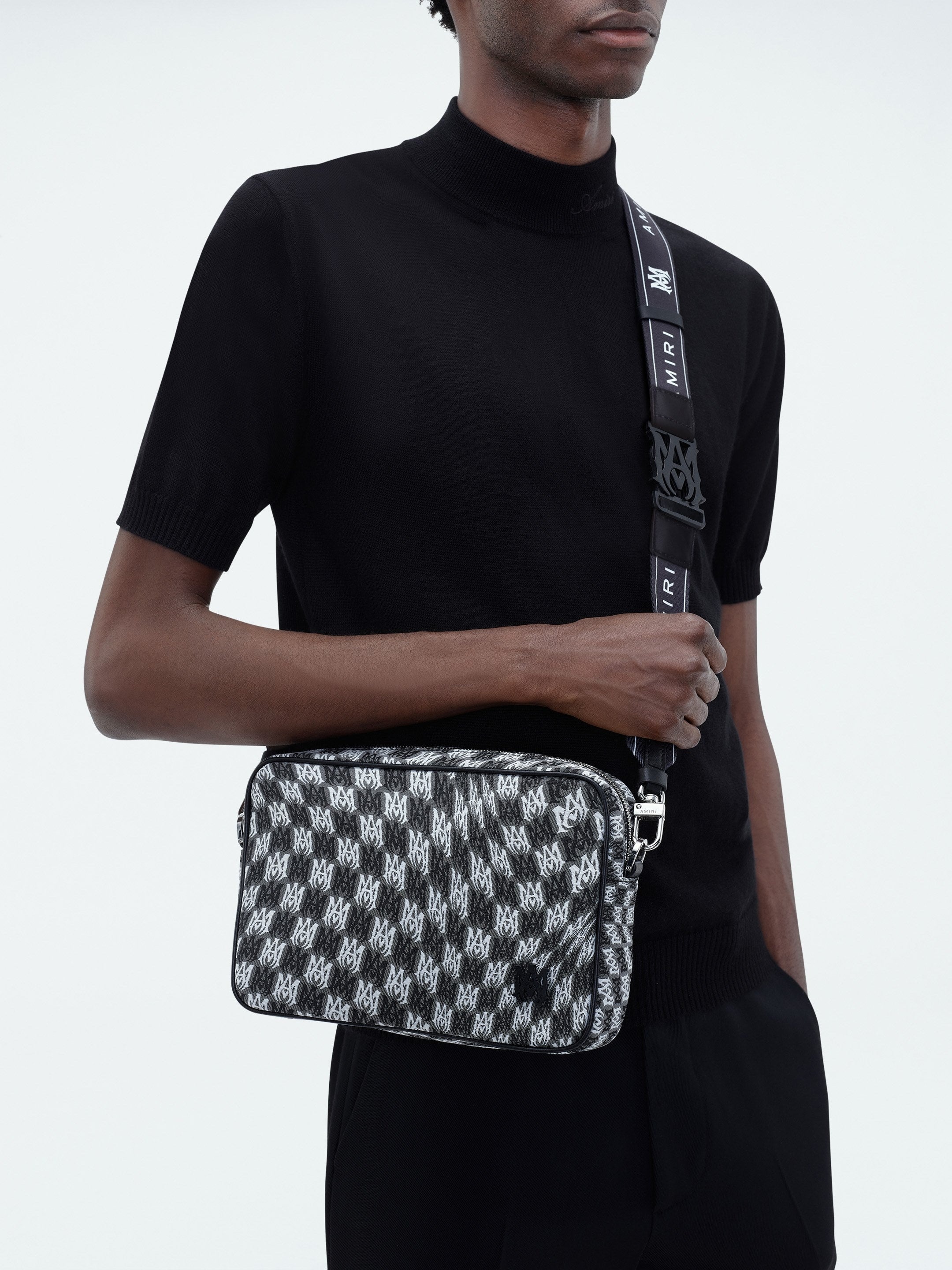 WAVY HOUNDSTOOTH LRG CAM CASE - 2