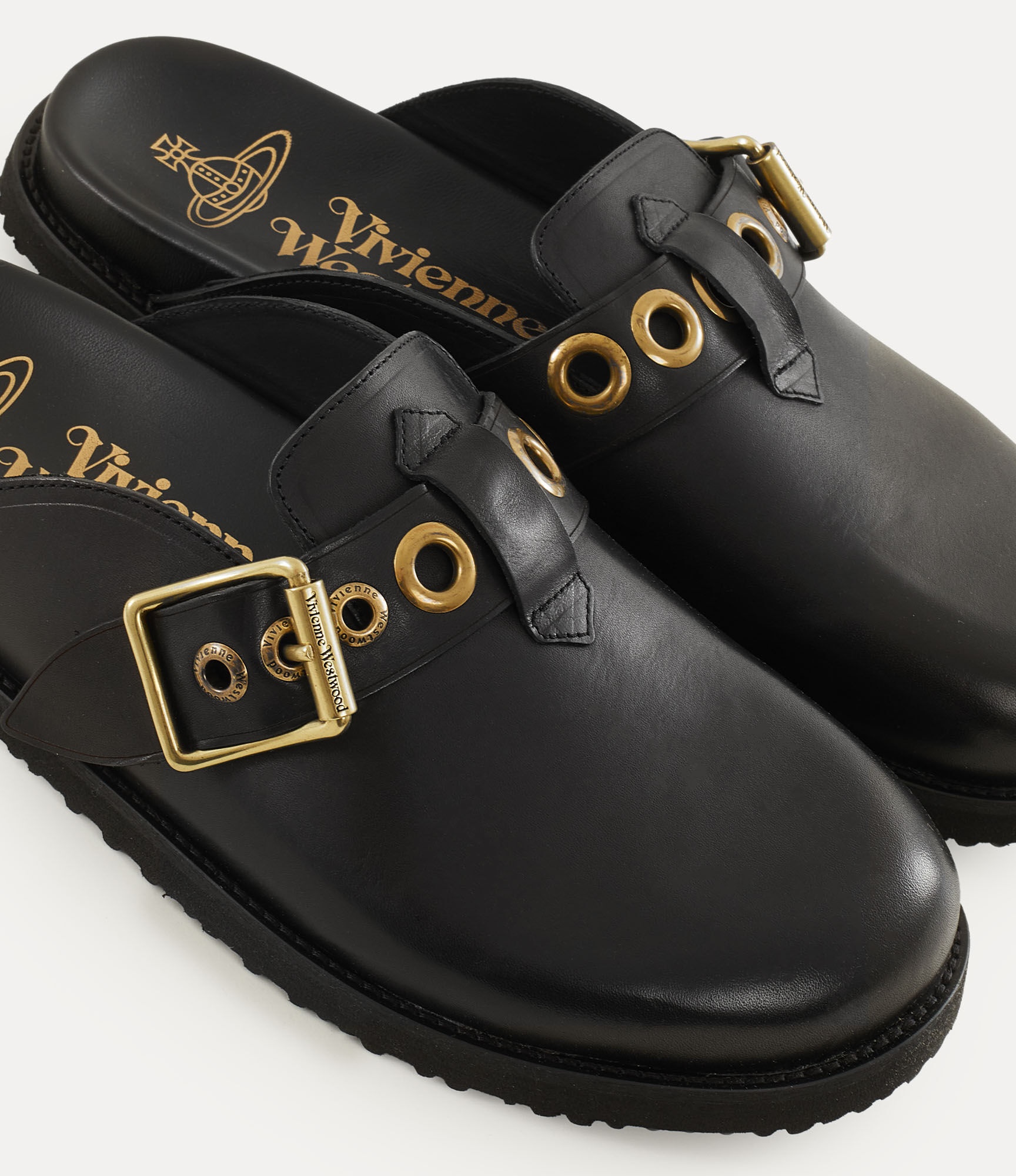 NEW OZ CLOGS - 6