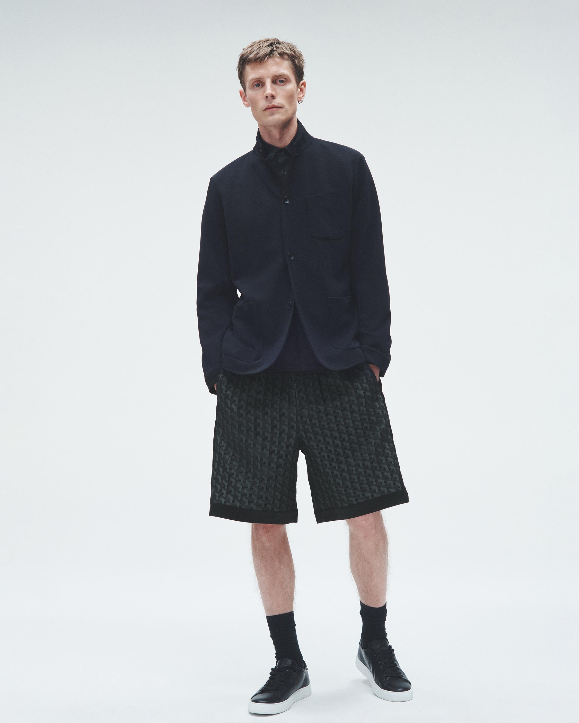 Irving Jacquard Short
Relaxed Fit - 2