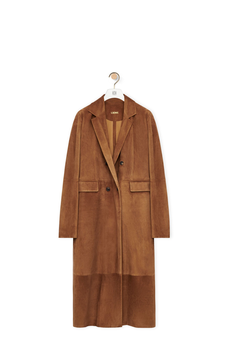 Double breasted coat in suede calfskin 1
